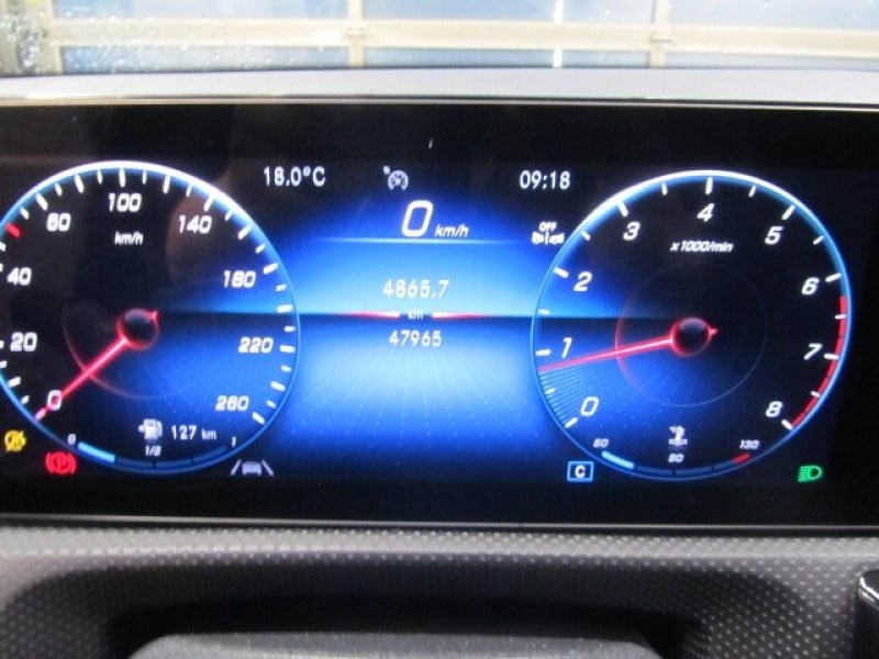 MERCEDES-BENZ CLA 180 Progressive photo