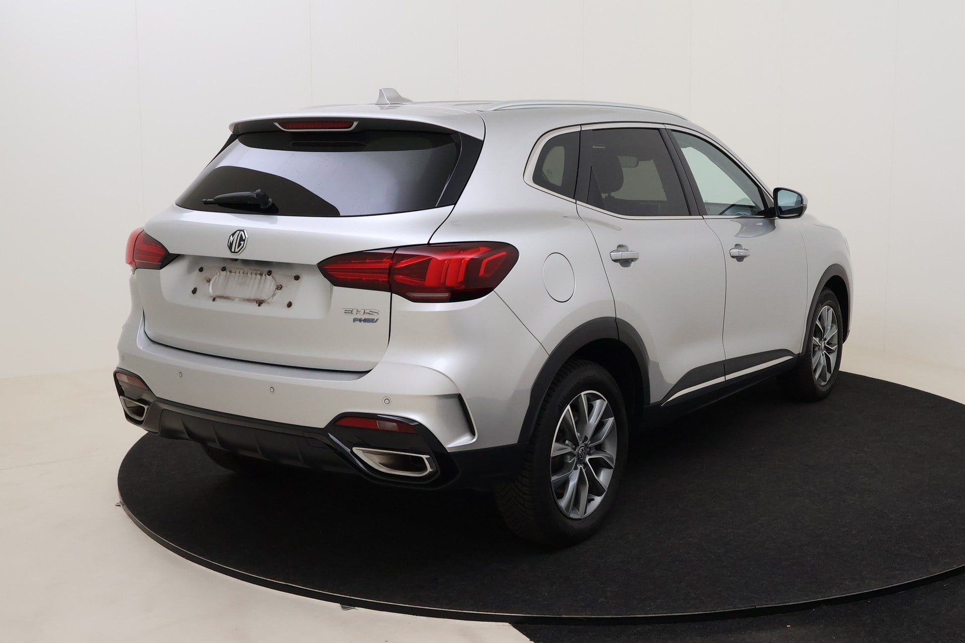 MG HS Comfort PHEV 1.5 P 6AT 2WD photo