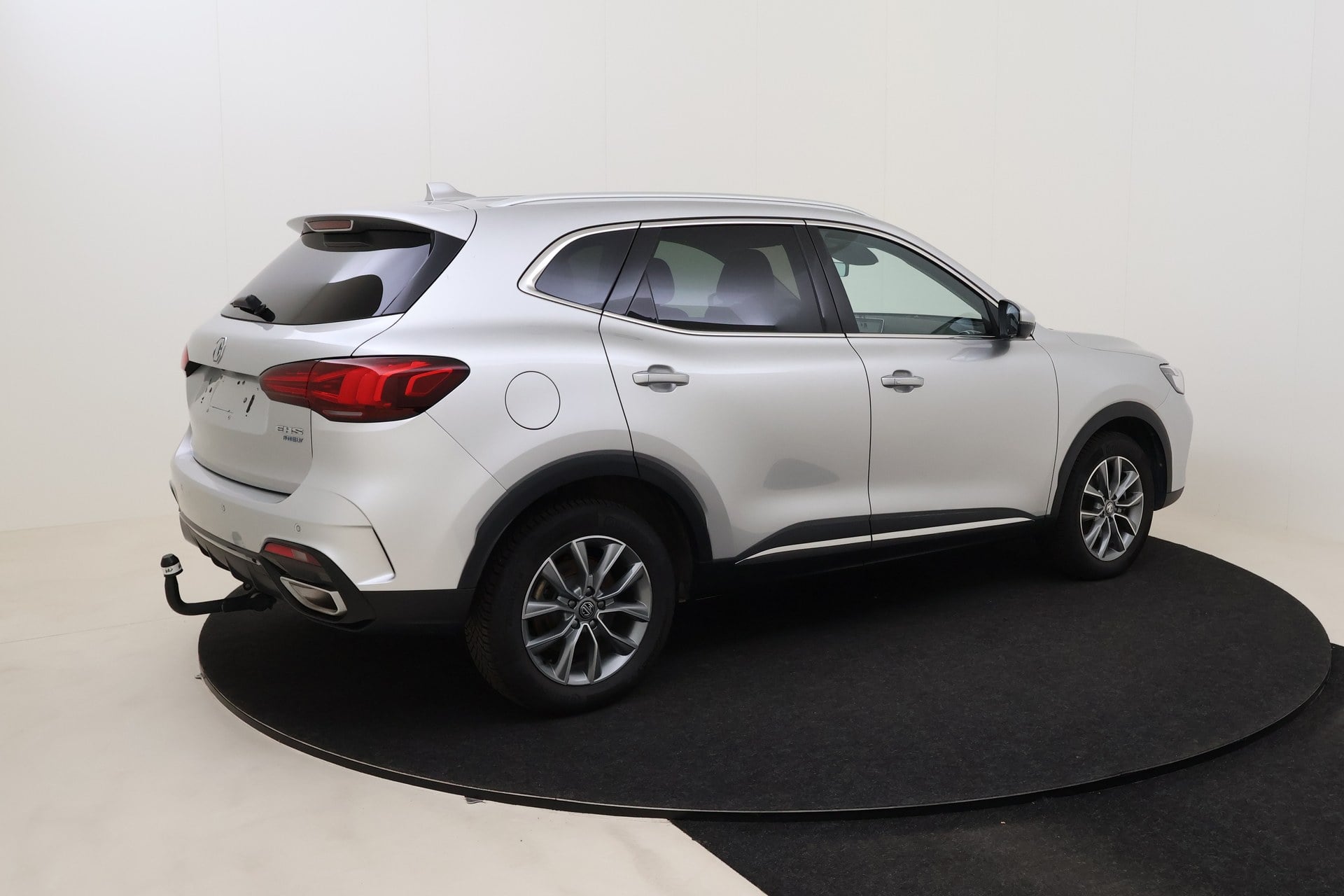 MG HS Comfort PHEV 1.5 P 6AT 2WD photo