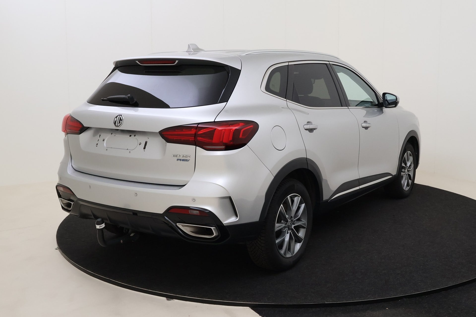 MG HS Comfort PHEV 1.5 P 6AT 2WD photo