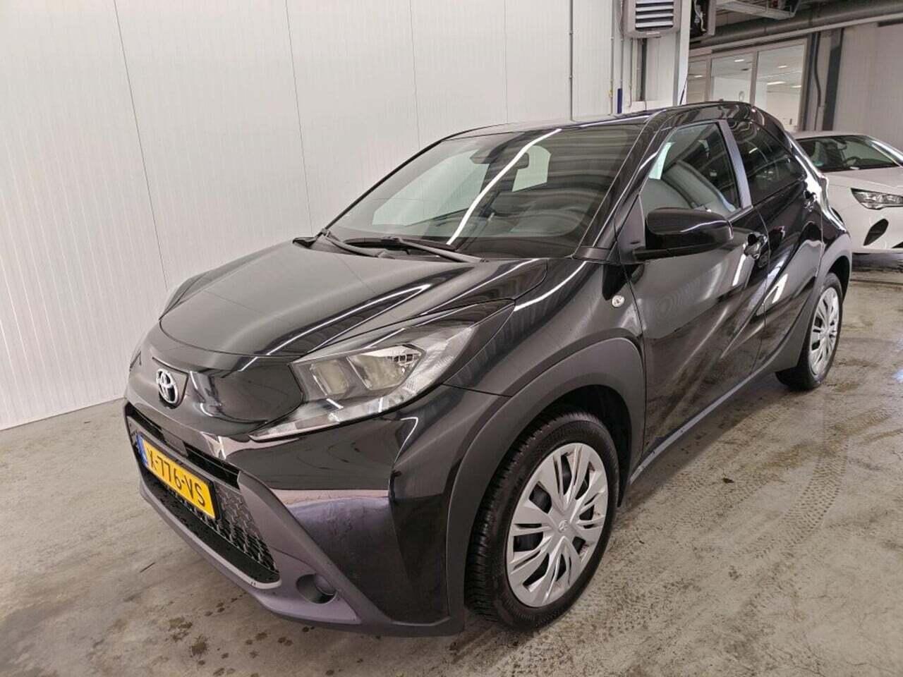 TOYOTA Aygo X 1.0 VVT-i MT Play