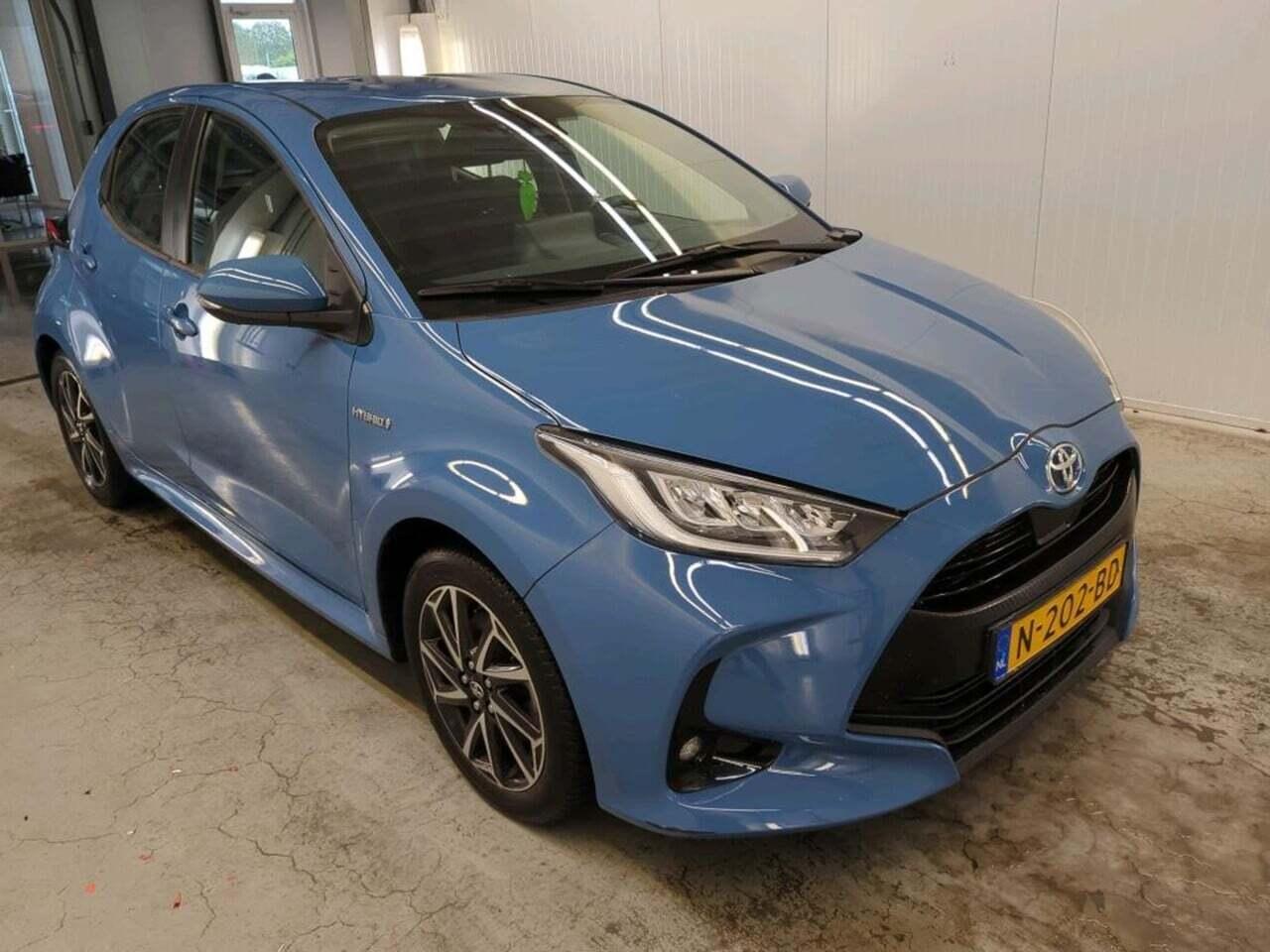 TOYOTA Yaris 1.5 Hyb. Dynamic photo