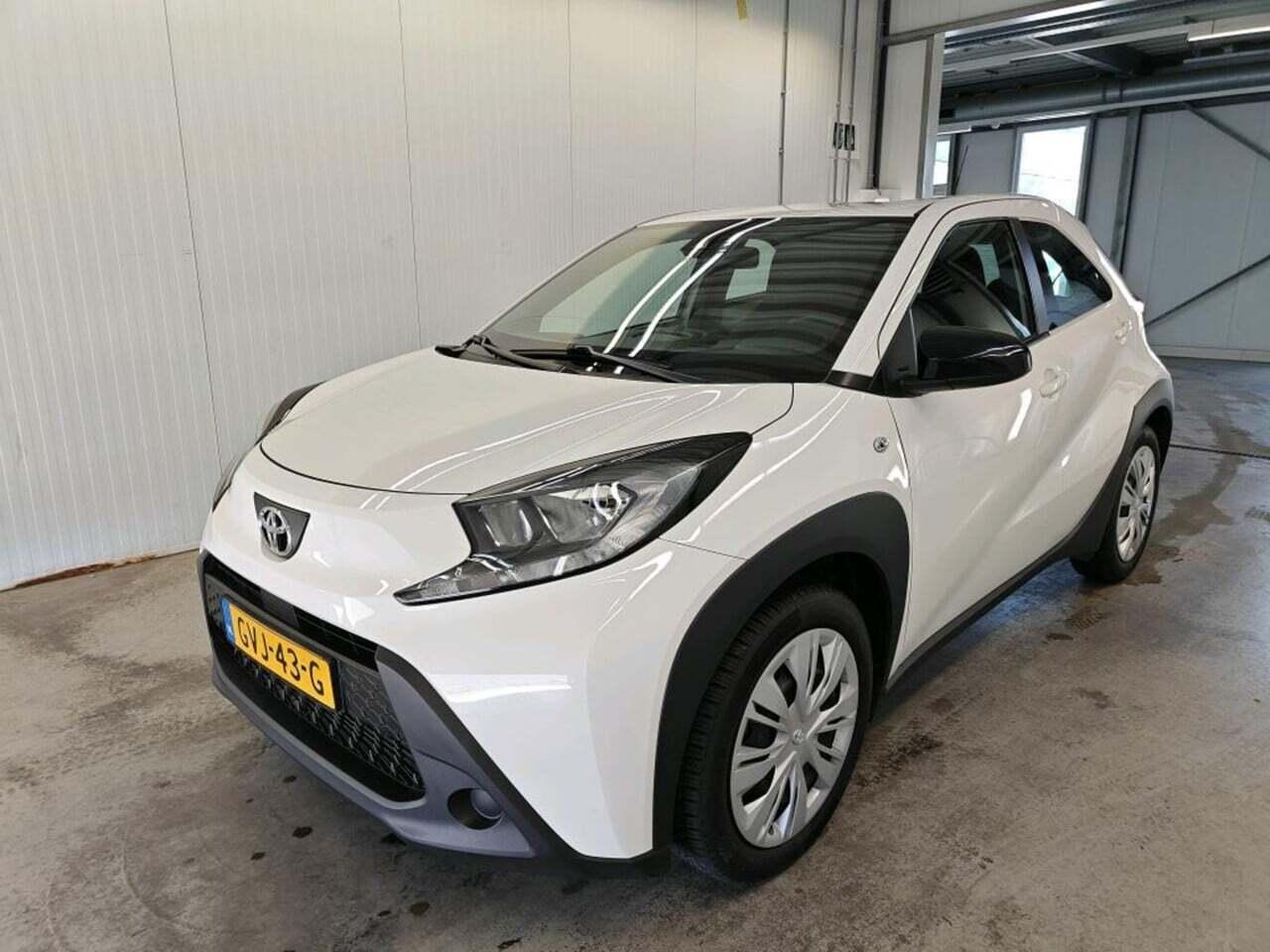 TOYOTA Aygo X 1.0 VVT-i MT Play