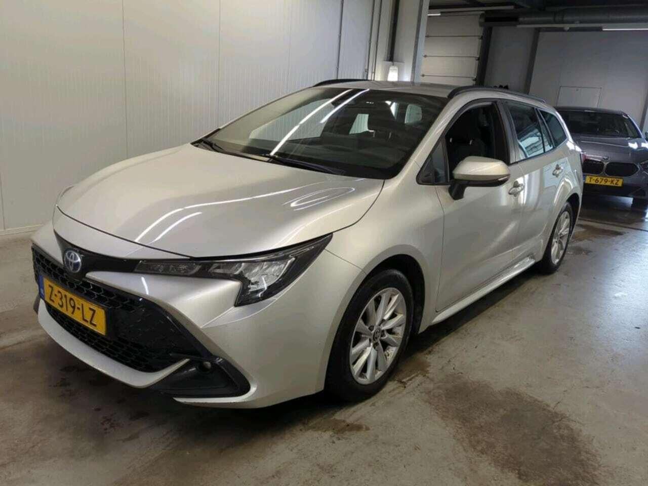 TOYOTA Corolla Touring Sports Hybrid 140 Active