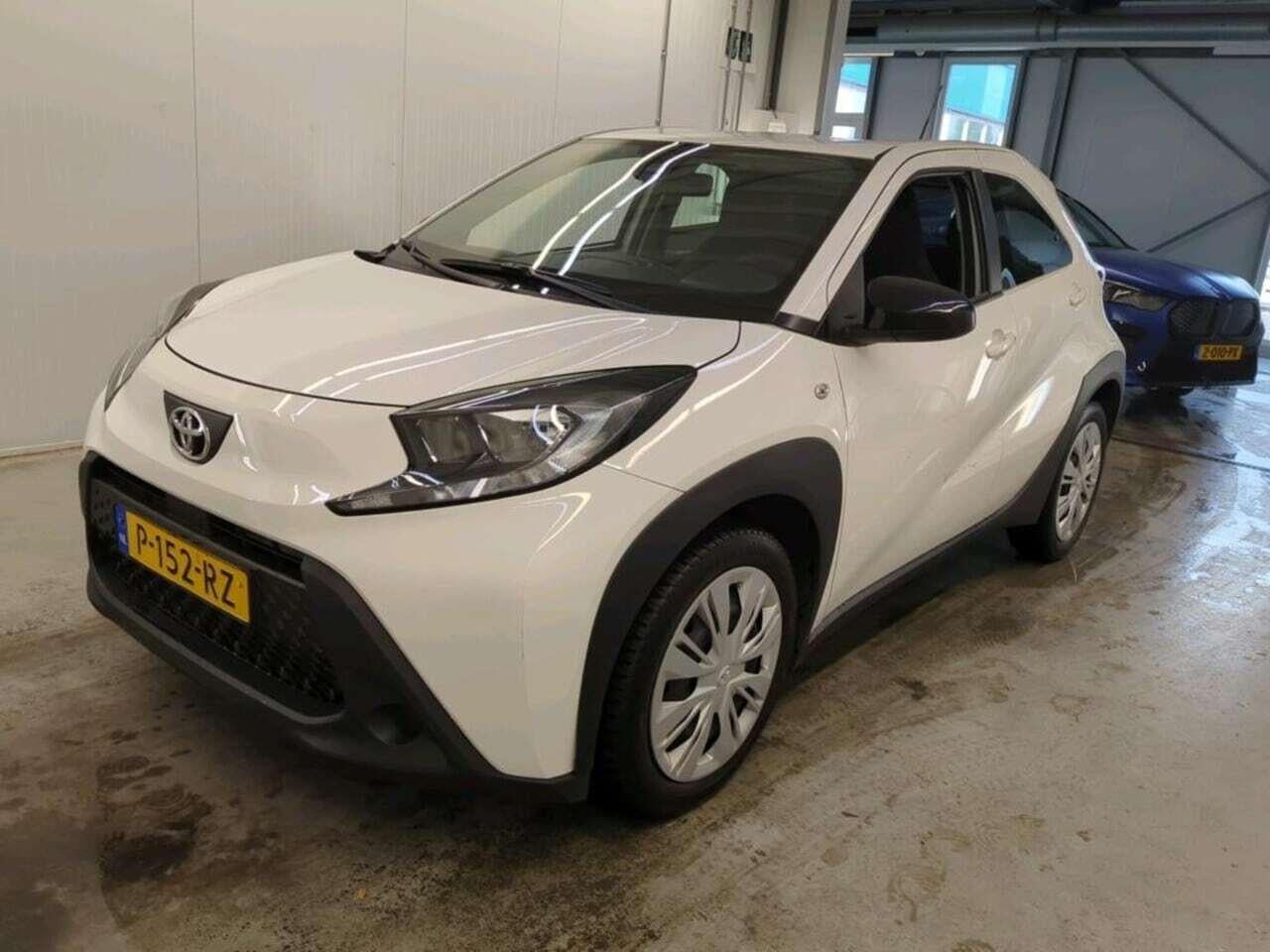 TOYOTA Aygo X 1.0 VVT-i MT Play