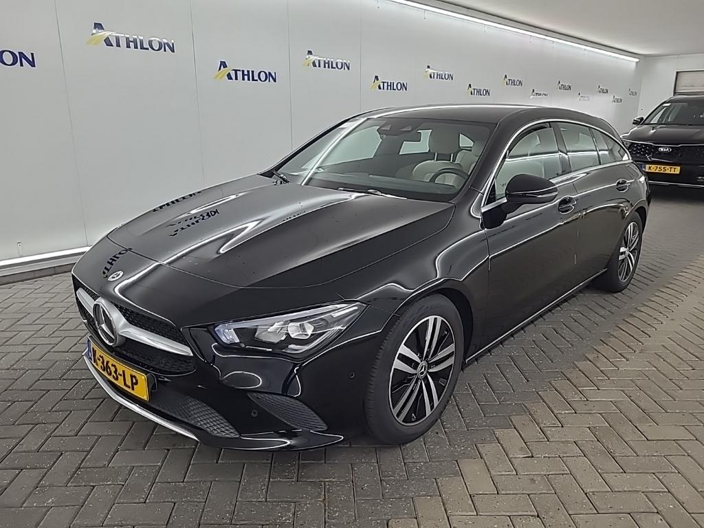 MERCEDES-BENZ CLA Shooting Brake CLA 180 DCT Bus. Solution Luxury 5D 100kW