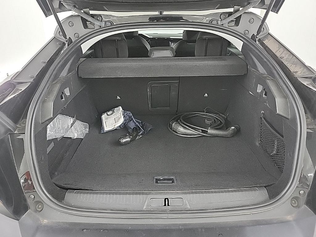 PEUGEOT 408 Allure Pack HYbrid 180 e-EAT8 5D 133kW photo