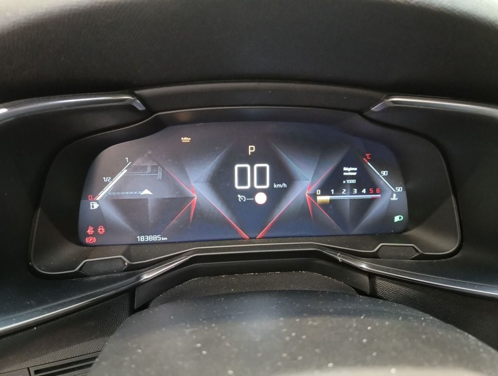 DS DS7 CROSSBACK DIESEL 1.5 BlueHDi 130 Performance Line (EU6.3) 5d photo