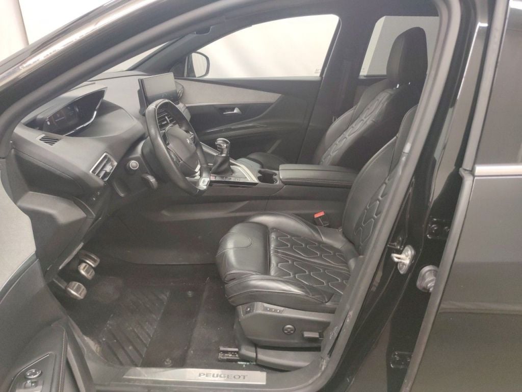 Peugeot 5008 1.5 BlueHDi 96kW S&S GT 5d photo