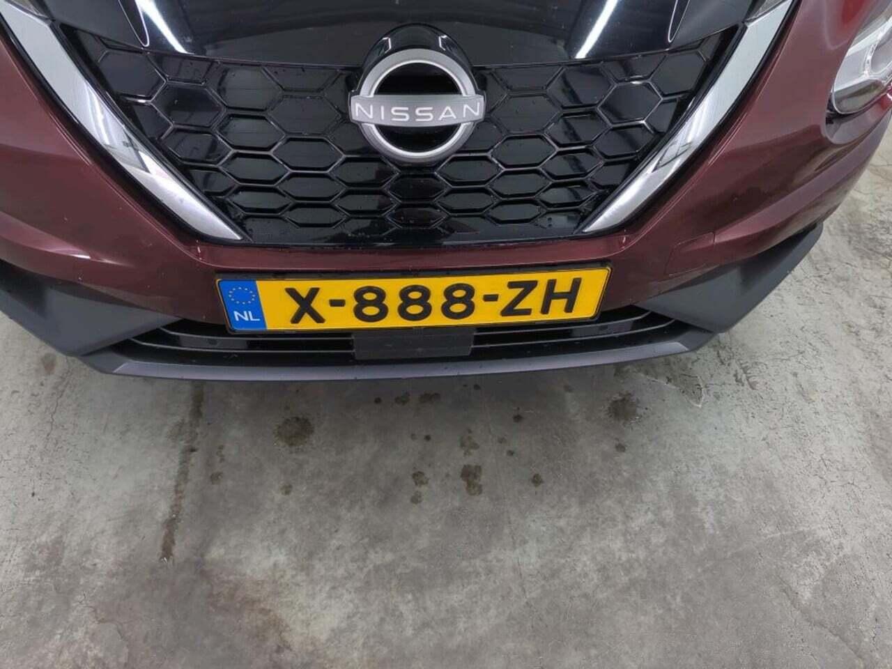 NISSAN JUKE 1.6 Hyb. N-Connecta photo