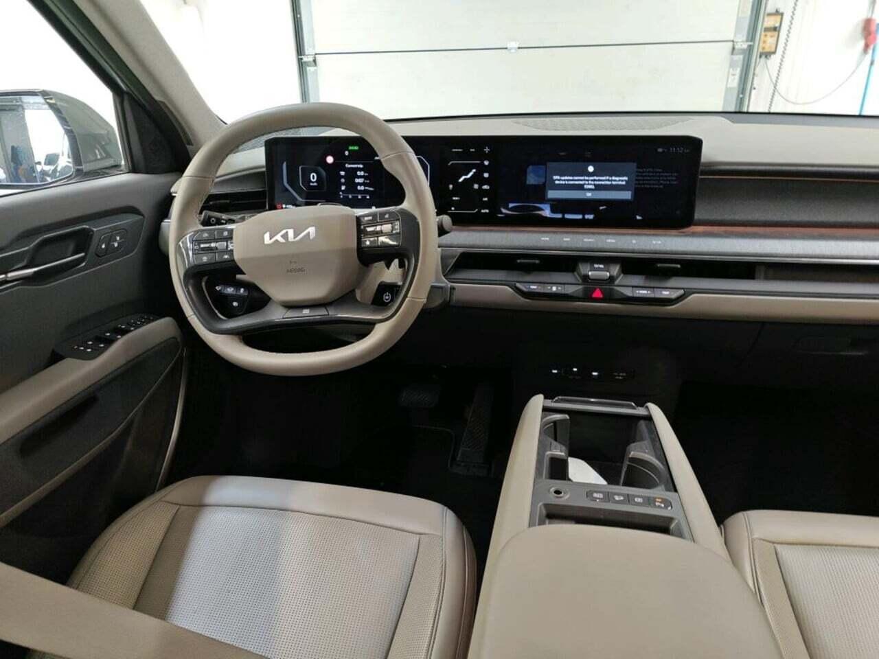 KIA EV9 Air 99.8 kWh photo