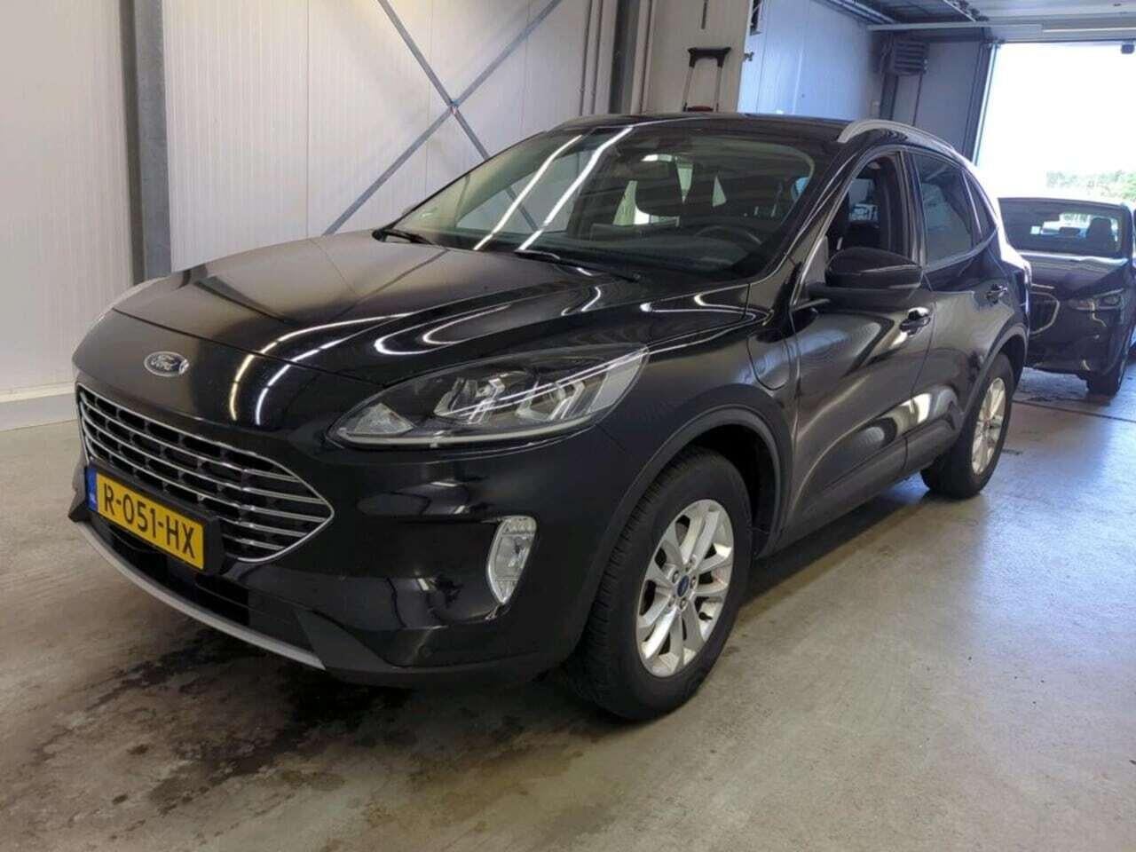 FORD KUGA 2.5 PHEV Titanium
