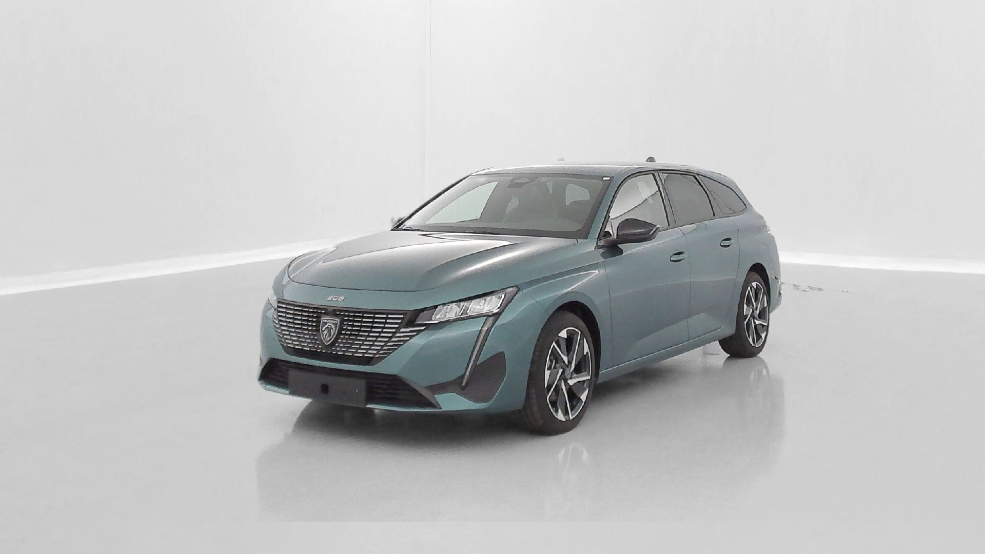 Peugeot 308 SW Allure III 1.2 Hybrid 145ch e-DCS6 photo