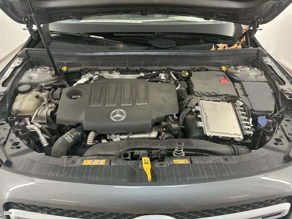 MERCEDES-BENZ CLASS GLB DIESEL (X247) GLB 180 d Business Solution photo