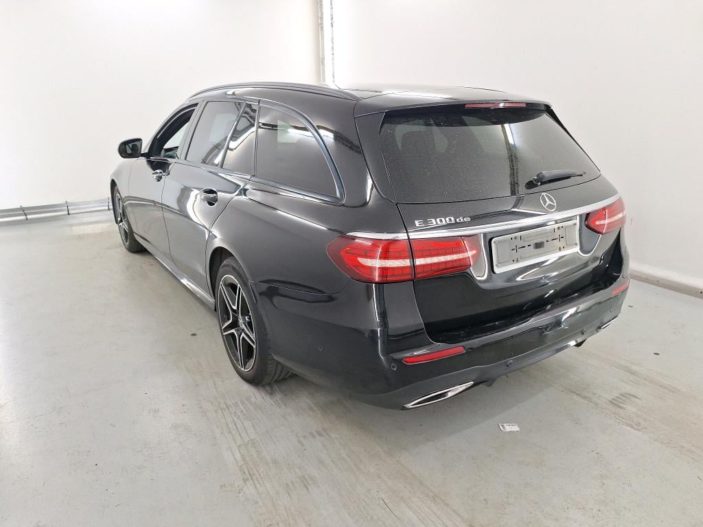 MERCEDES-BENZ E-CLASS BREAK 2.0 E 300 DE AUTO photo