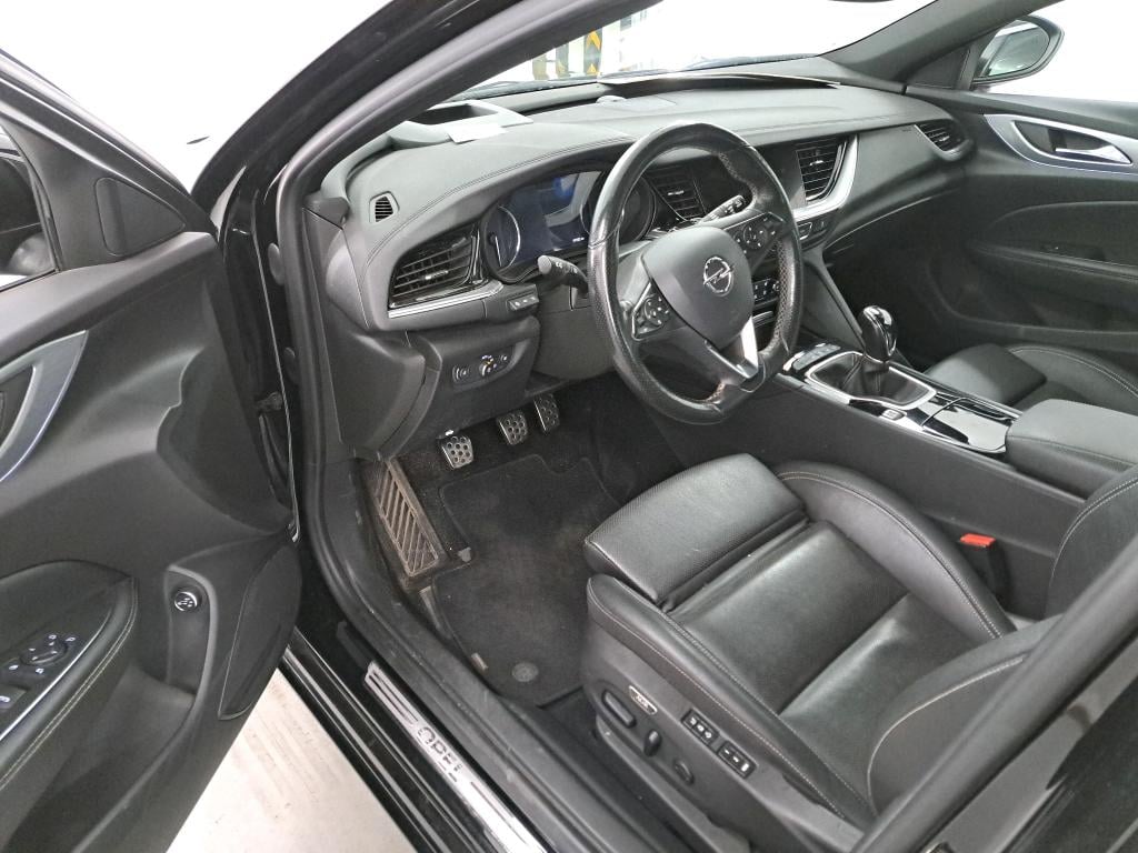 OPEL INSIGNIA SPORTS TOURER 1.5 TURBO D 90KW S-S ULTIMATE photo