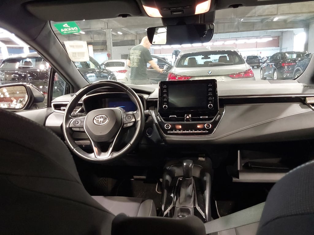 TOYOTA COROLLA 1.8 HYBRID DYNAMIC E-CVT photo