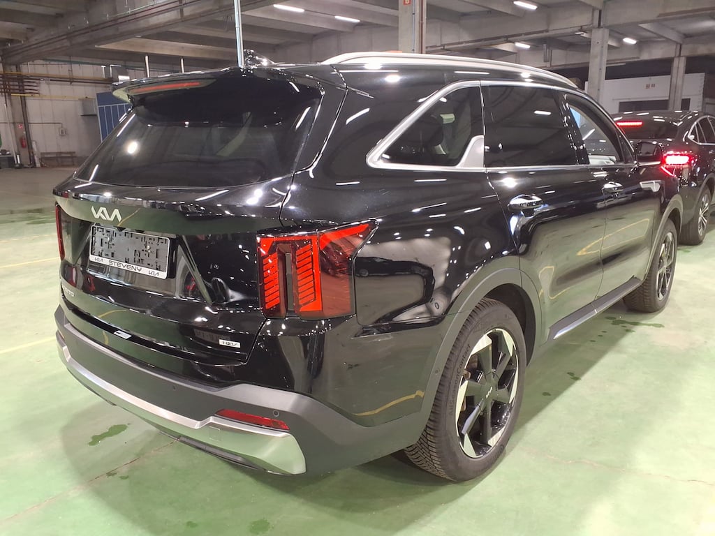 KIA SORENTO 1.6 HEV PULSE 2WD AUTO photo