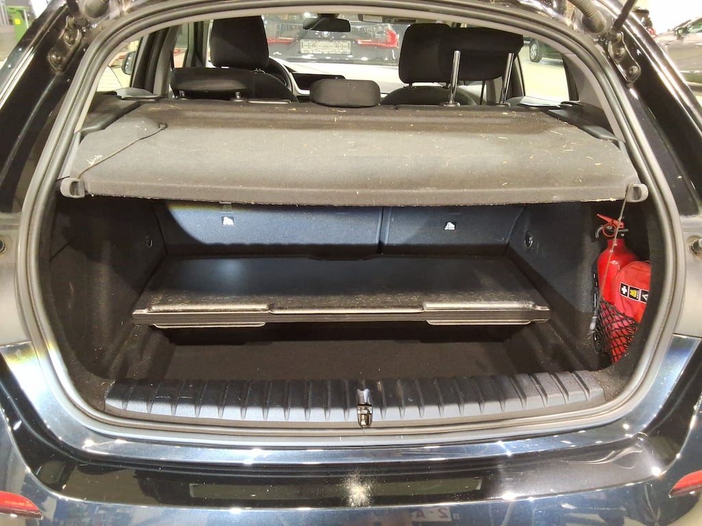 BMW 1 SERIES HATCH 1.5 116IA (80KW) photo