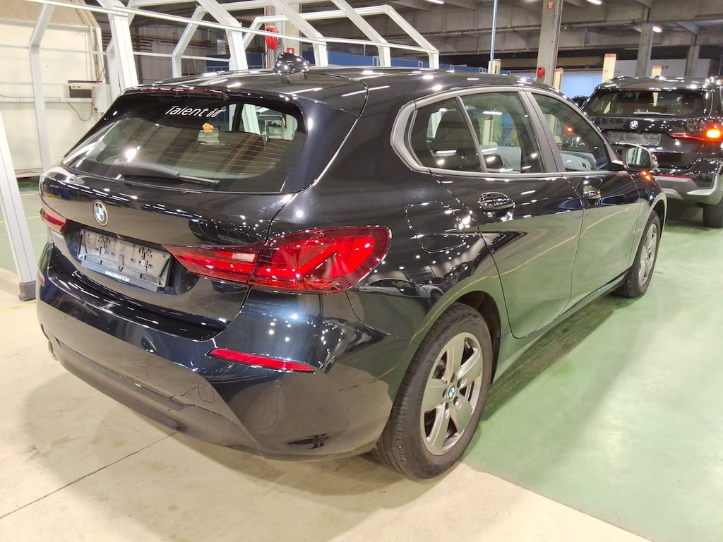 BMW 1 SERIES HATCH 1.5 116IA (80KW) photo