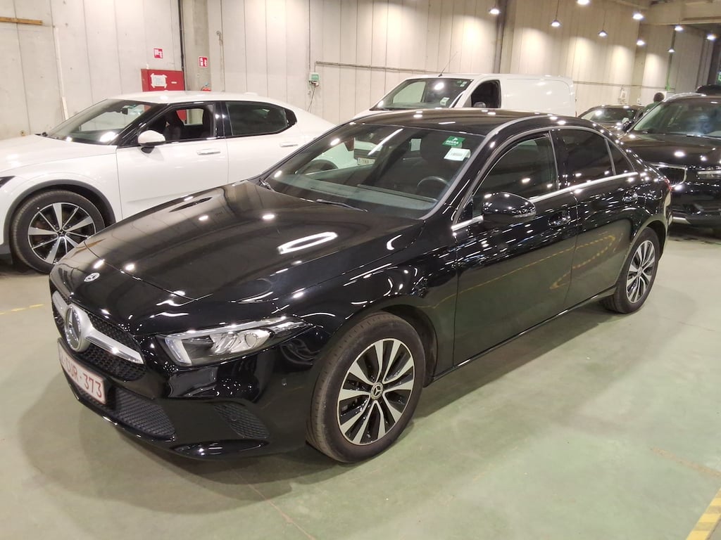 MERCEDES-BENZ A-CLASS LIMOUSINE 1.3 A 250 E BUSINESS SOLUTION DCT