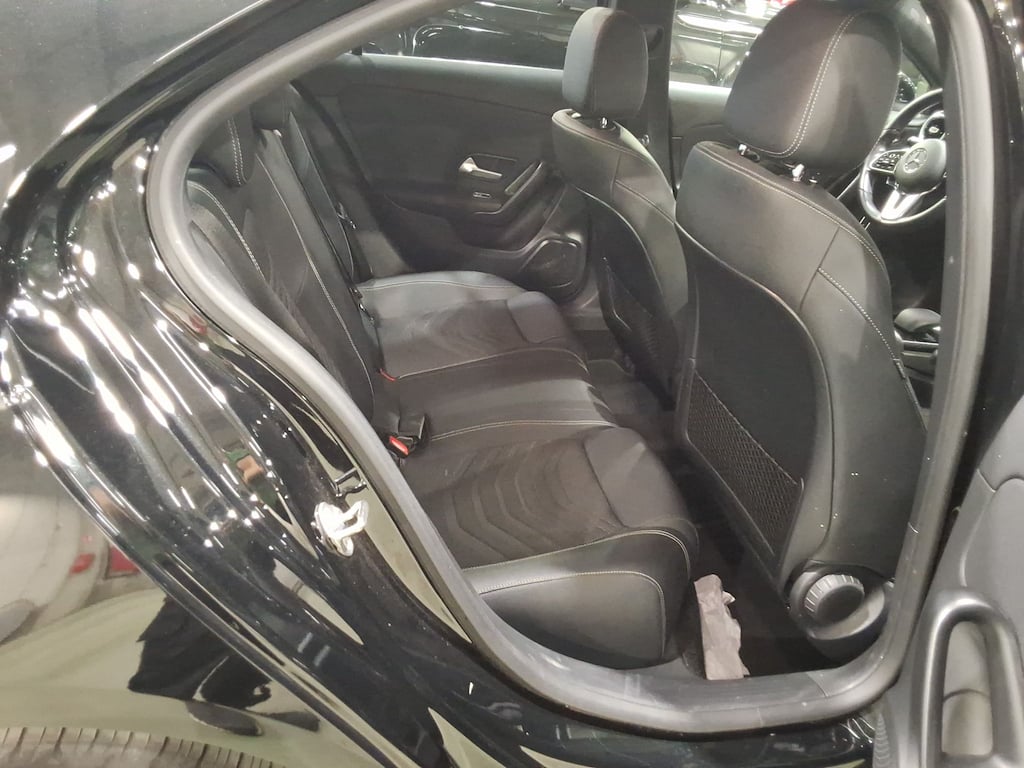 MERCEDES-BENZ A-CLASS LIMOUSINE 1.3 A 250 E BUSINESS SOLUTION DCT photo