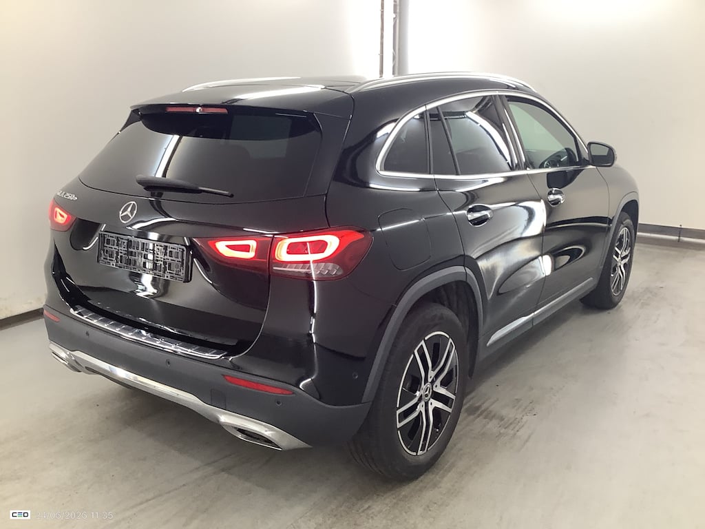 MERCEDES-BENZ GLA 1.3 GLA 250 E DCT BUSINESS SOLUTION photo