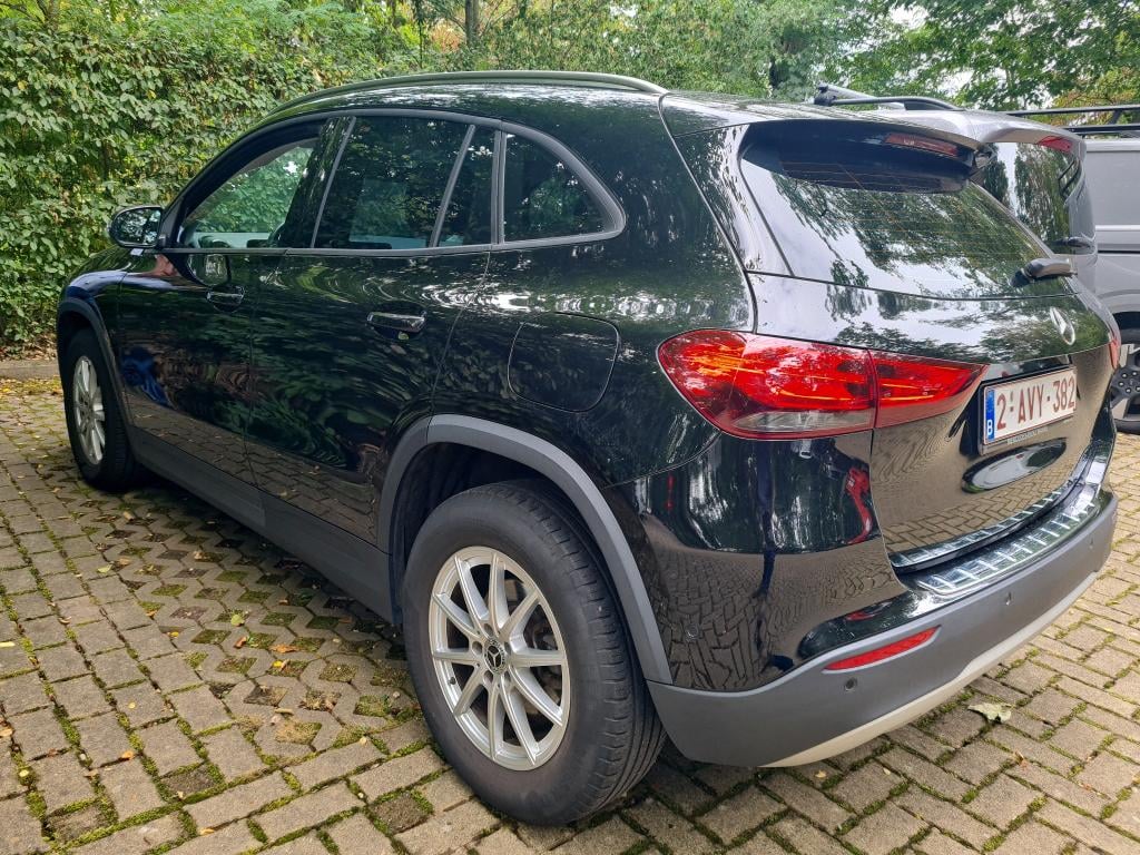 MERCEDES-BENZ GLA - Klasse 1.3 GLA 180 DCT BUSINESS SOLUTION photo