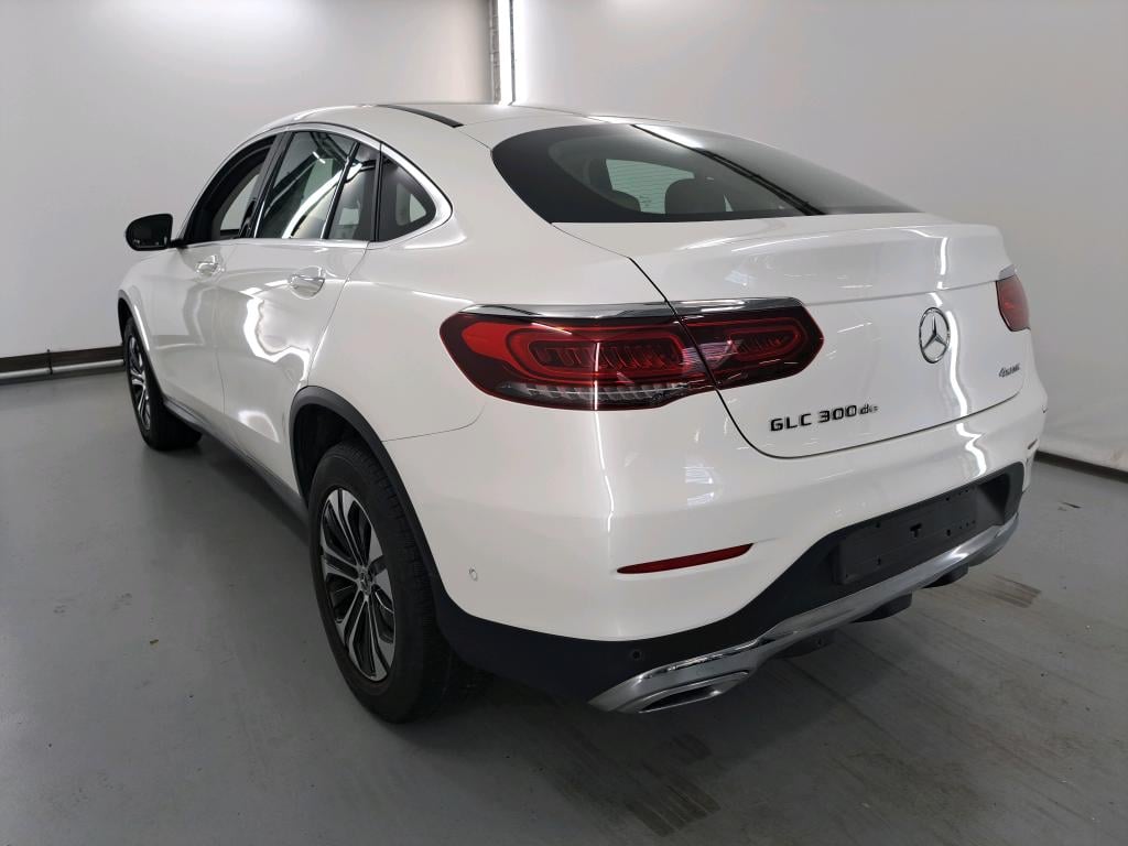 MERCEDES-BENZ GLC COUPE 2.0 GLC 300 DE PHEV 4MATIC 4WD AUTO photo