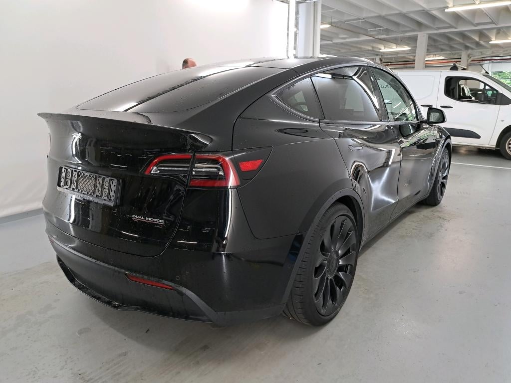 TESLA Model Y BEV PERFORMANCE AUTO 4WD photo