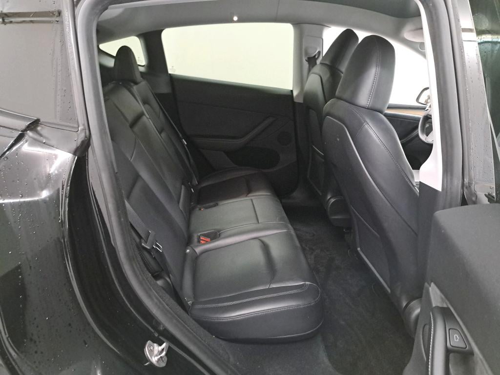 TESLA Model Y BEV PERFORMANCE AUTO 4WD photo