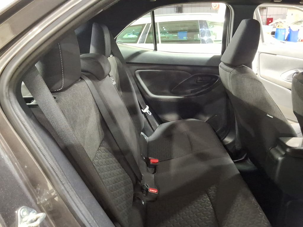 TOYOTA YARIS CROSS 1.5 VVT-IE HEV DYNAMIC PLUS CVT photo