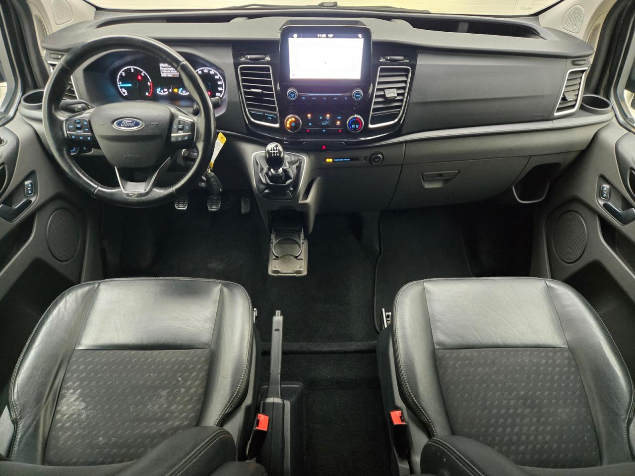 FORD Transit Custom 310 2.0 TDCI L2H1 Sport photo