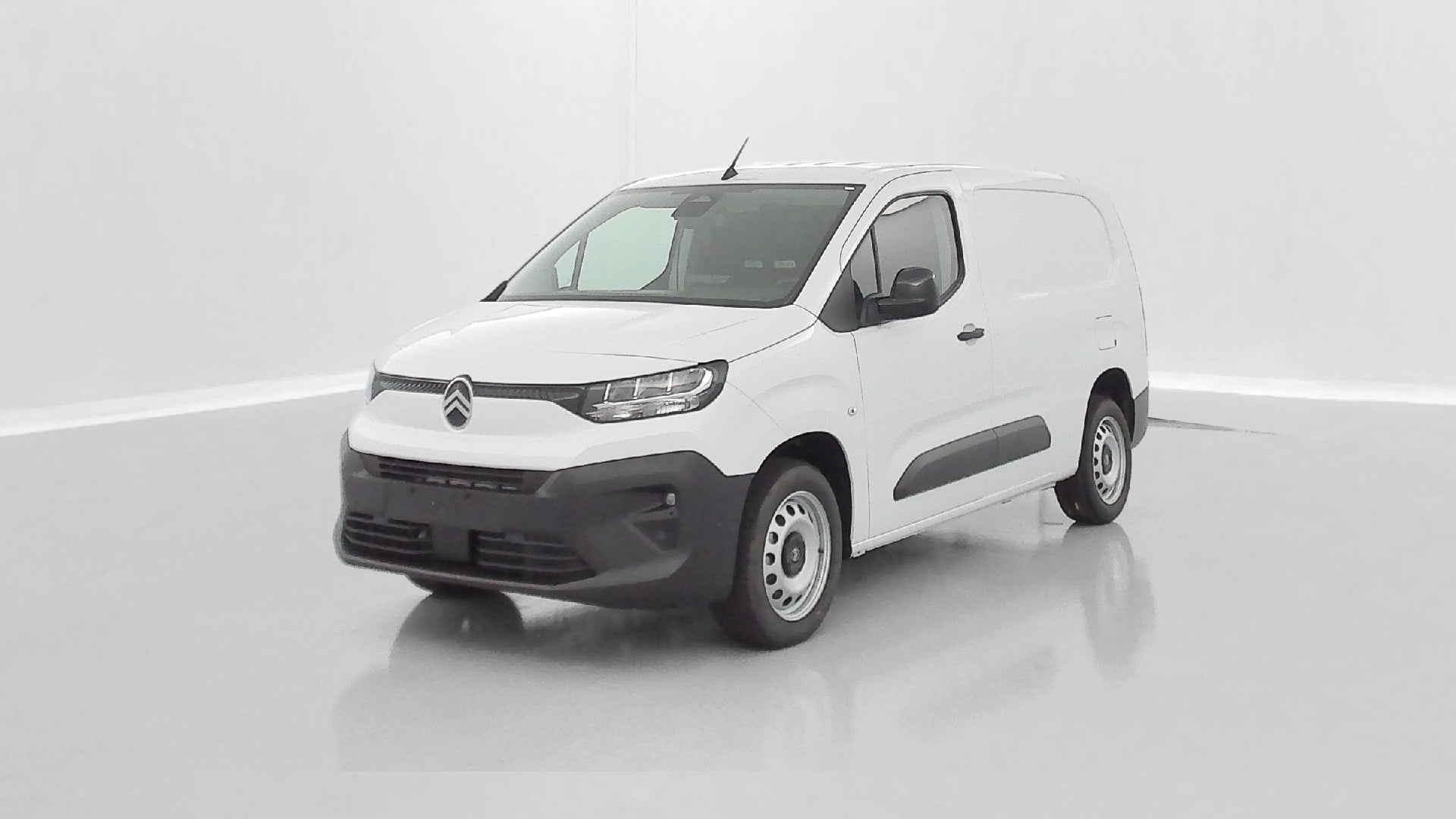 Citroen Berlingo XL 1.5 BlueHDi 130ch EAT8 photo
