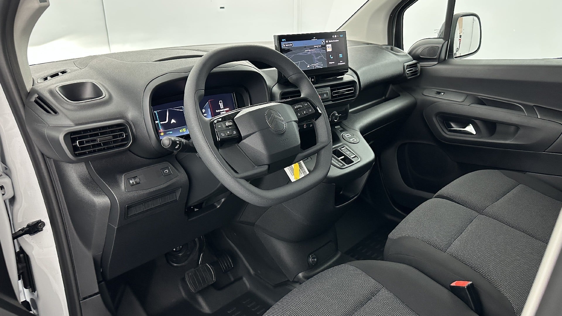 Citroen Berlingo XL 1.5 BlueHDi 130ch EAT8 photo