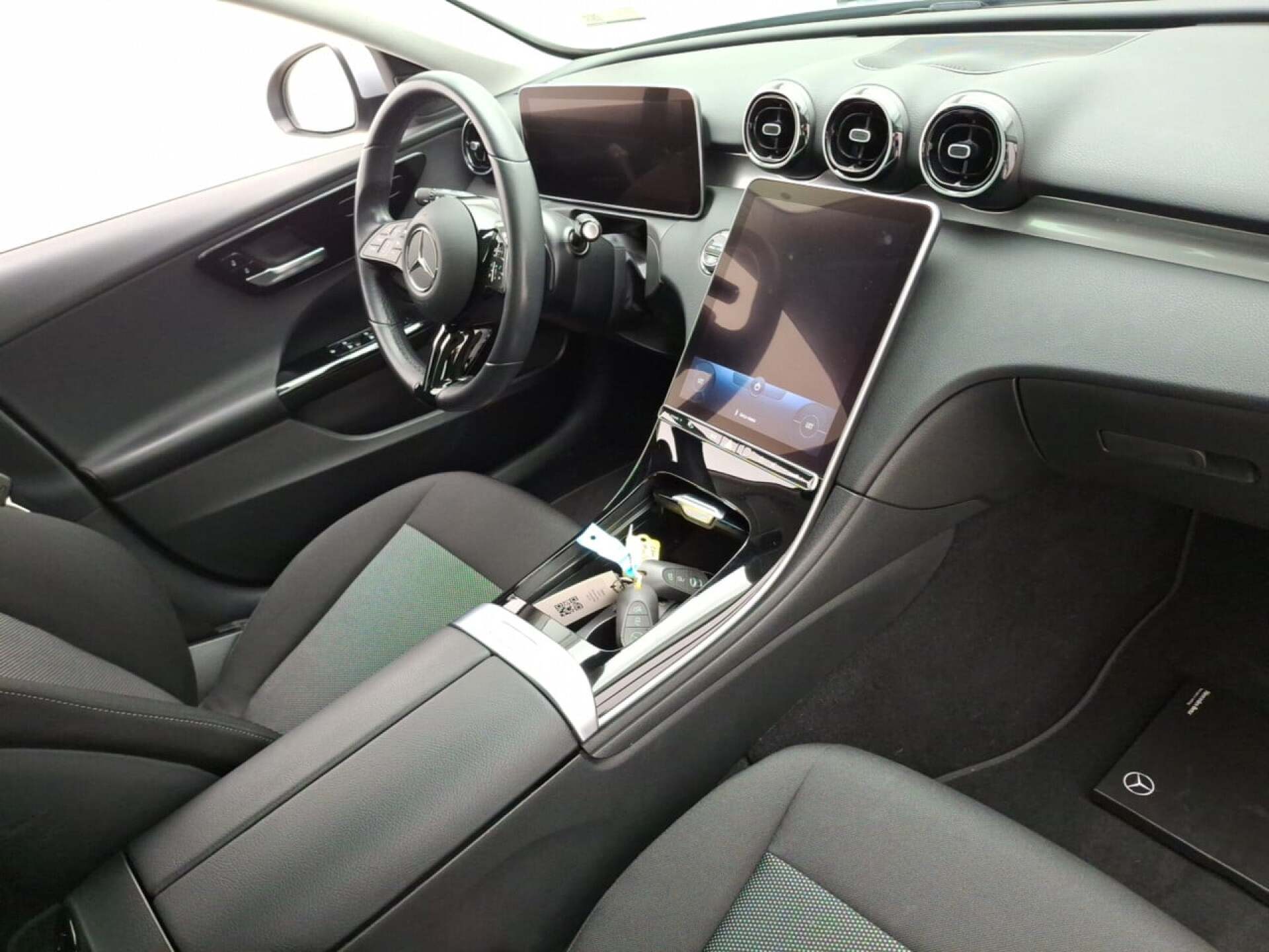 MERCEDES-BENZ C-KLASSE ESTATE 200D photo