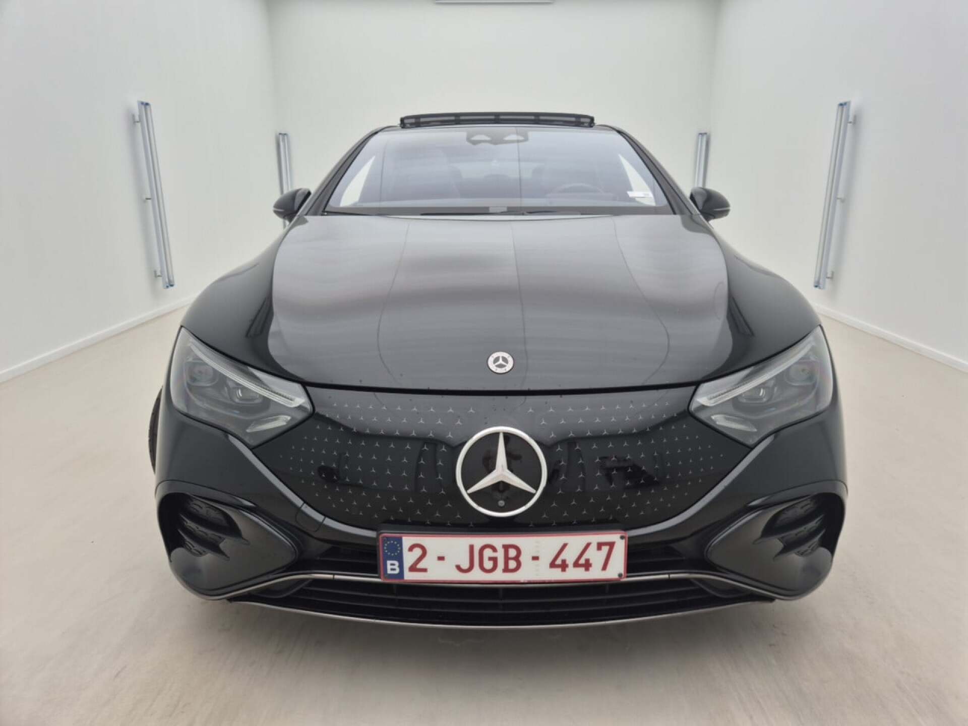 MERCEDES-BENZ EQE 350 AMG-LINE photo