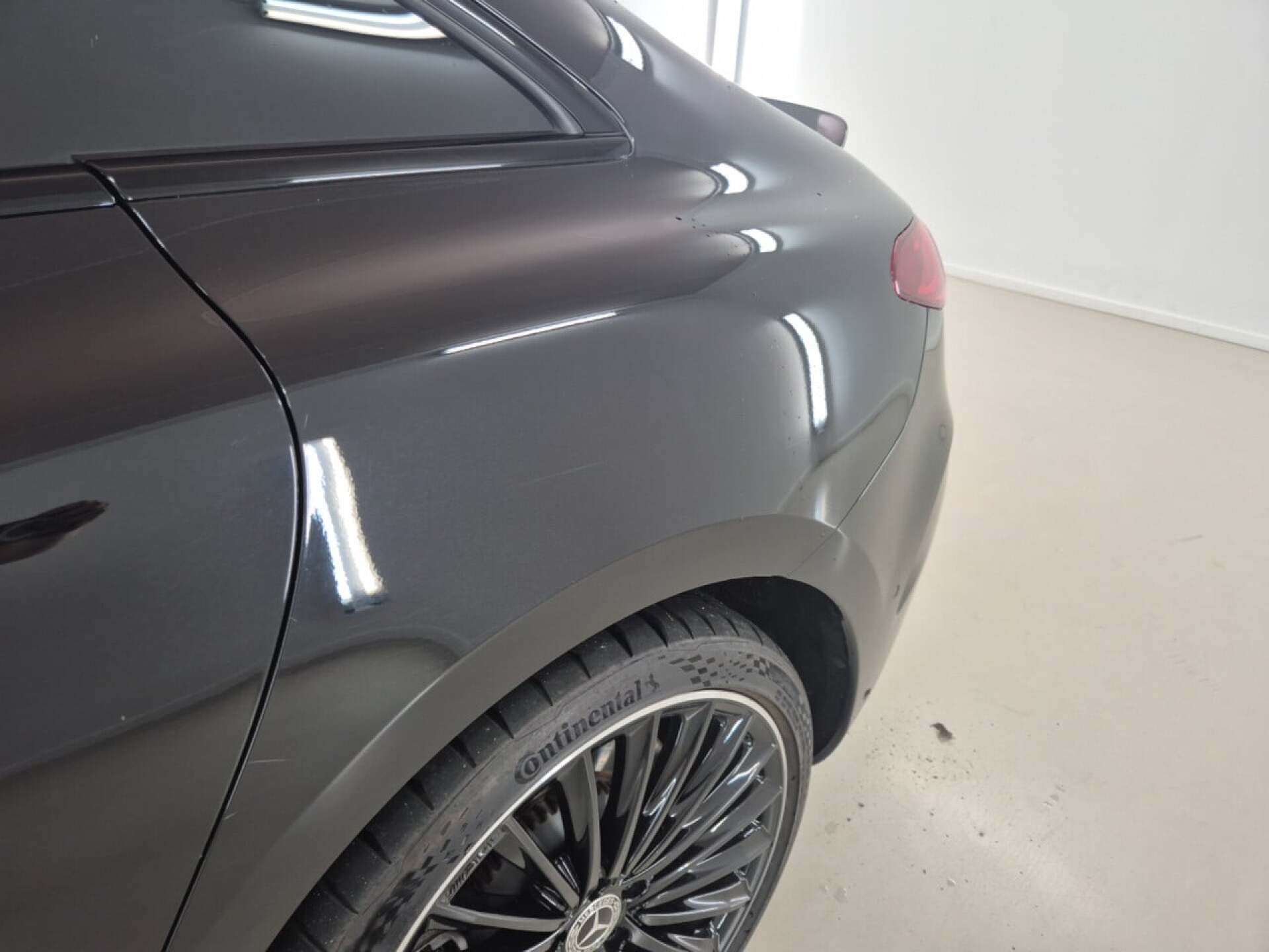 MERCEDES-BENZ EQE 350 AMG-LINE photo