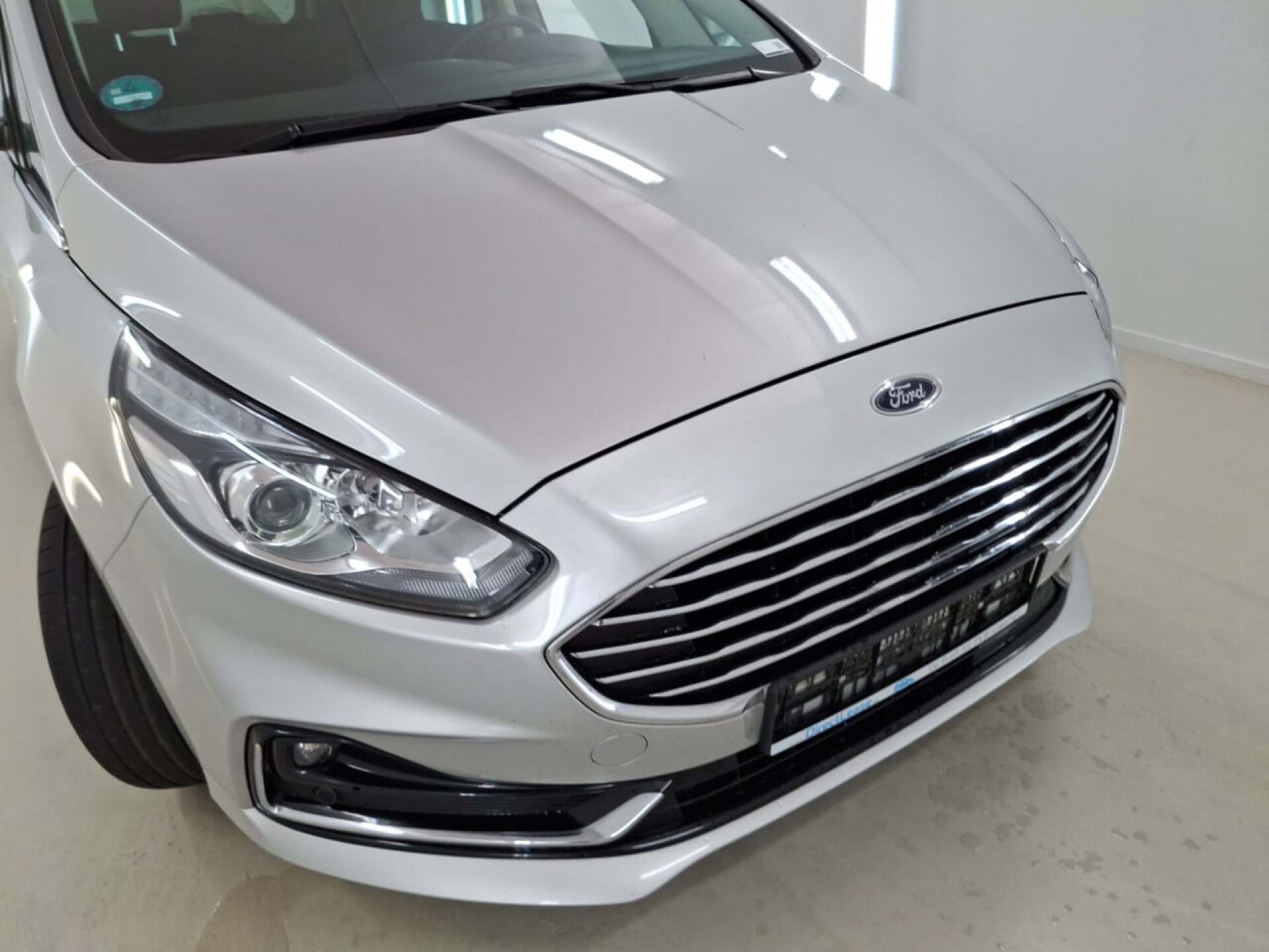 FORD S-MAX 2.5 DURATEC TITANIUM AUT. photo