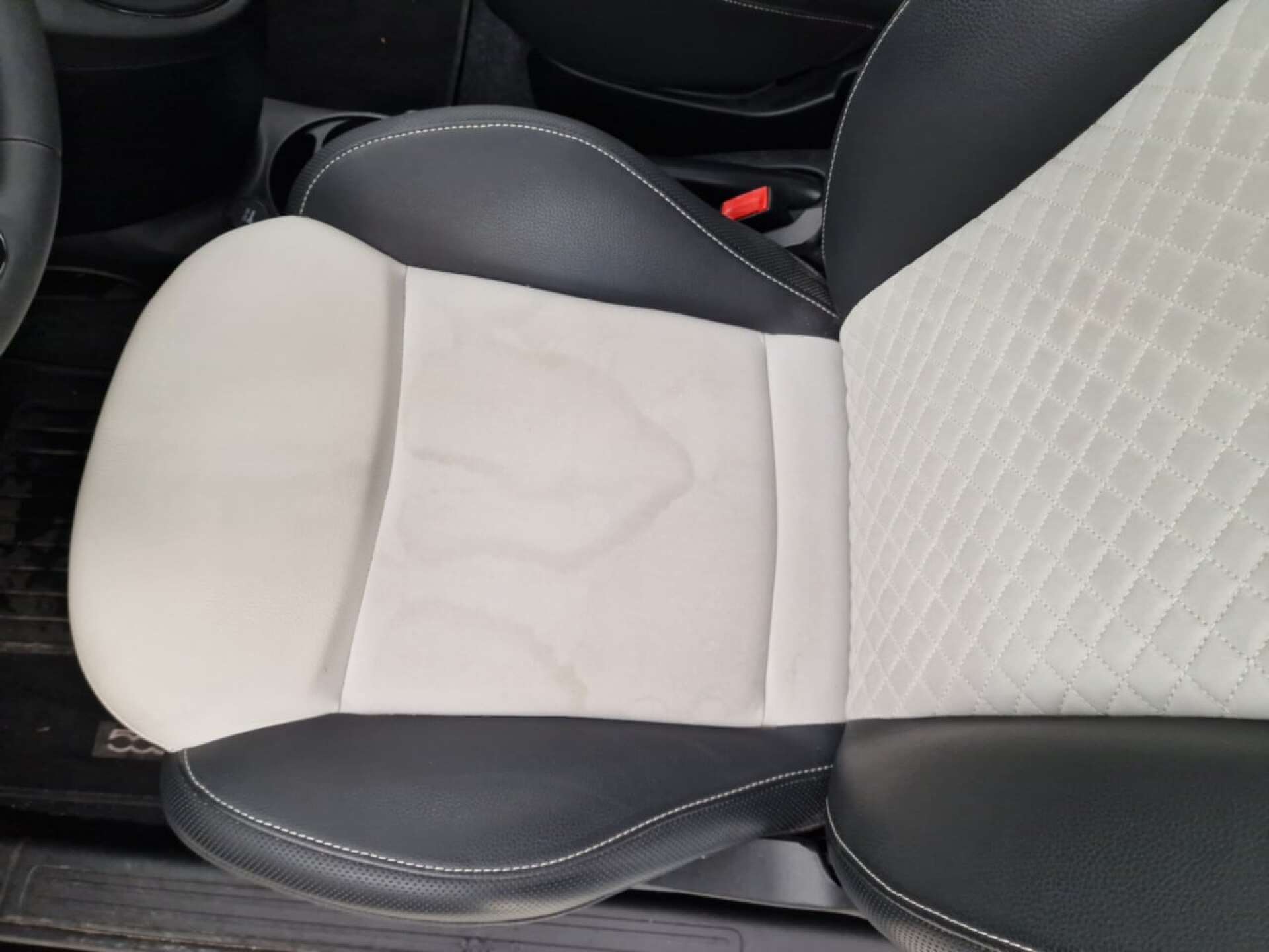 FIAT 500 1.0 HYBRID photo