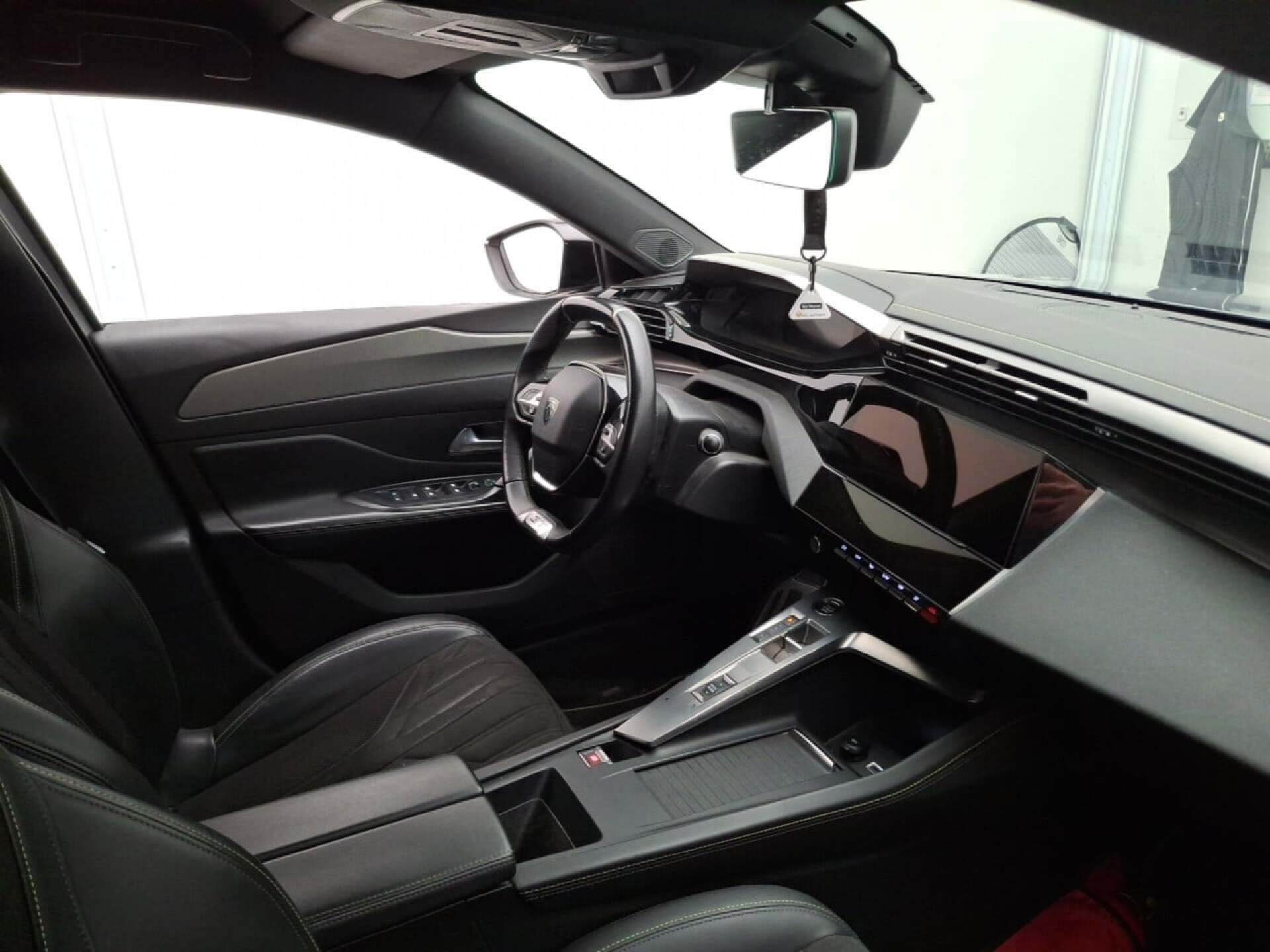 PEUGEOT 308 SW 1.5 BLUEHDI GT EAT8 photo