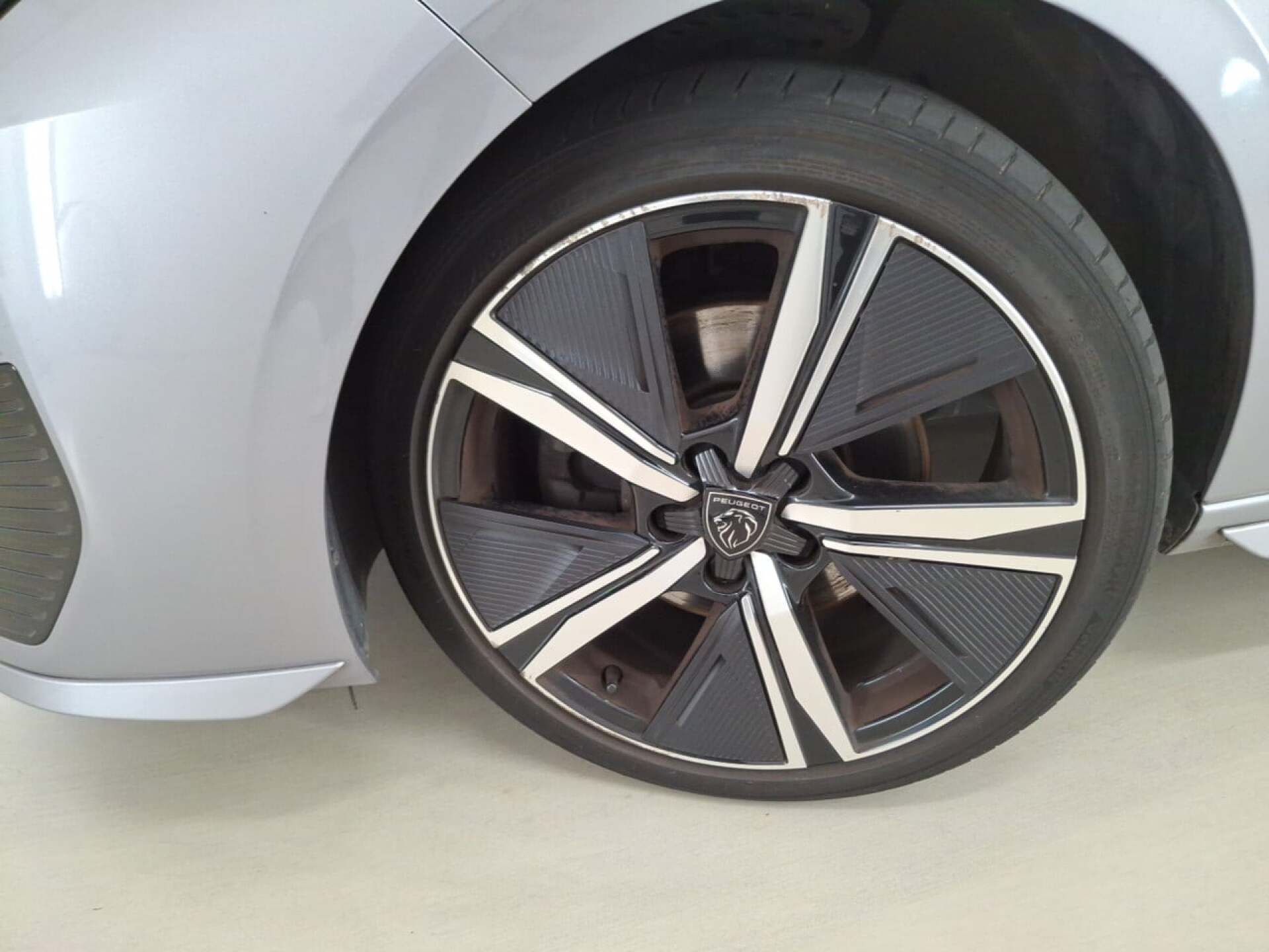 PEUGEOT 308 SW 1.5 BLUEHDI GT EAT8 photo