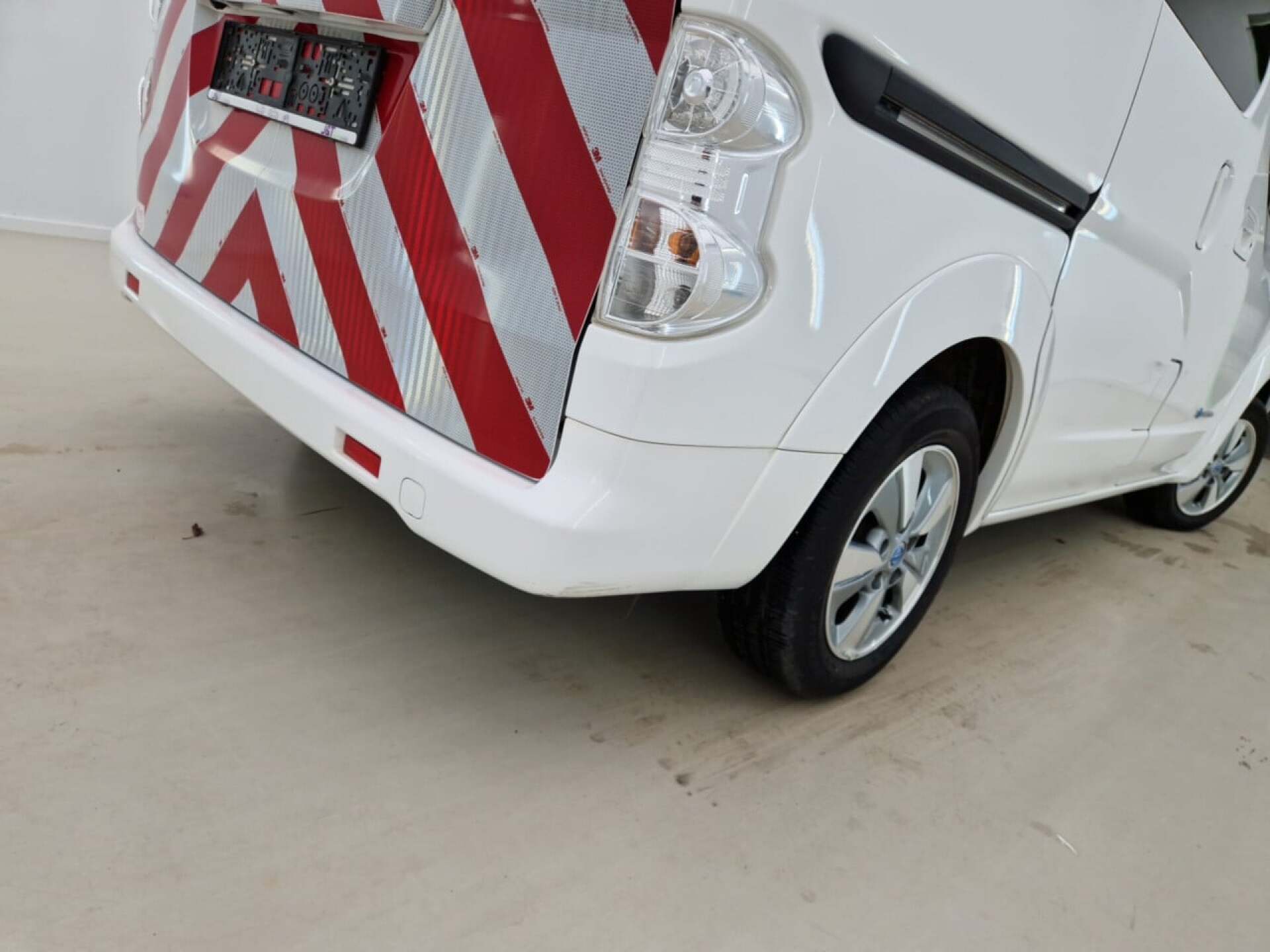 NISSAN E-NV200 CONNECT EDITION 5P. 40 KWH photo