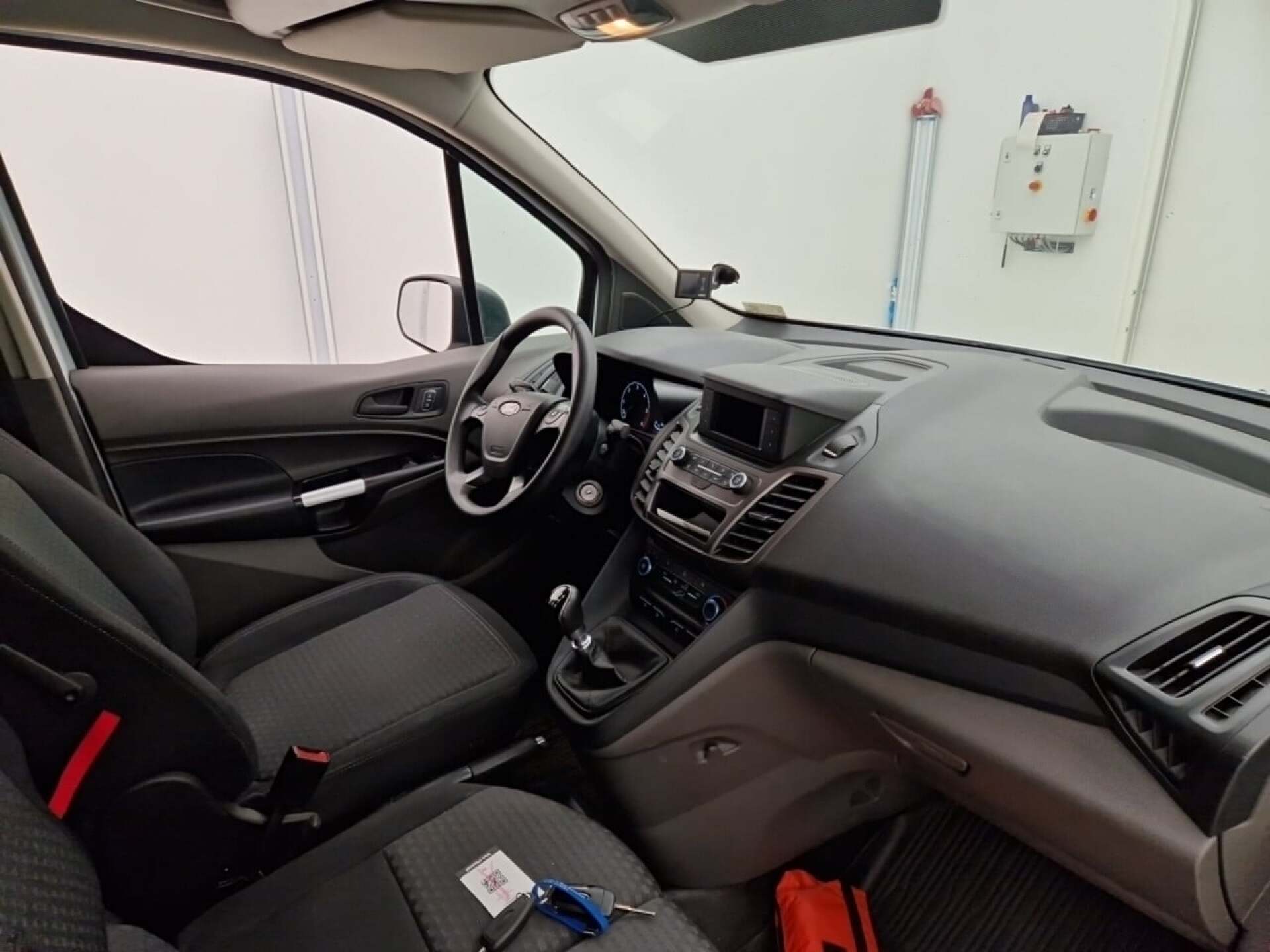 FORD TRANSIT CONNECT 1.5 L2 photo