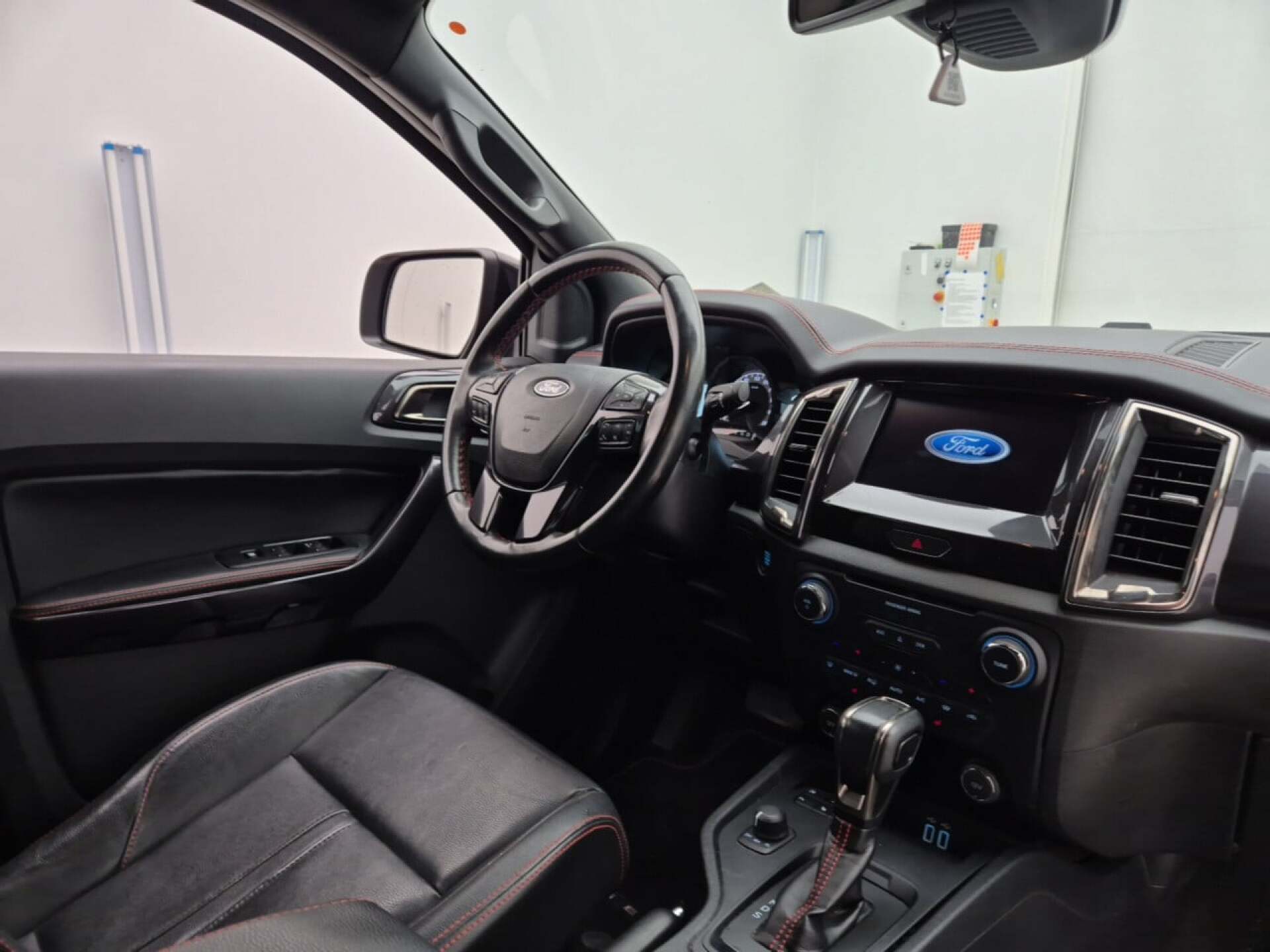 FORD RANGER 2.0BIT 4X4 D-CAB WILDTRAK AUT photo