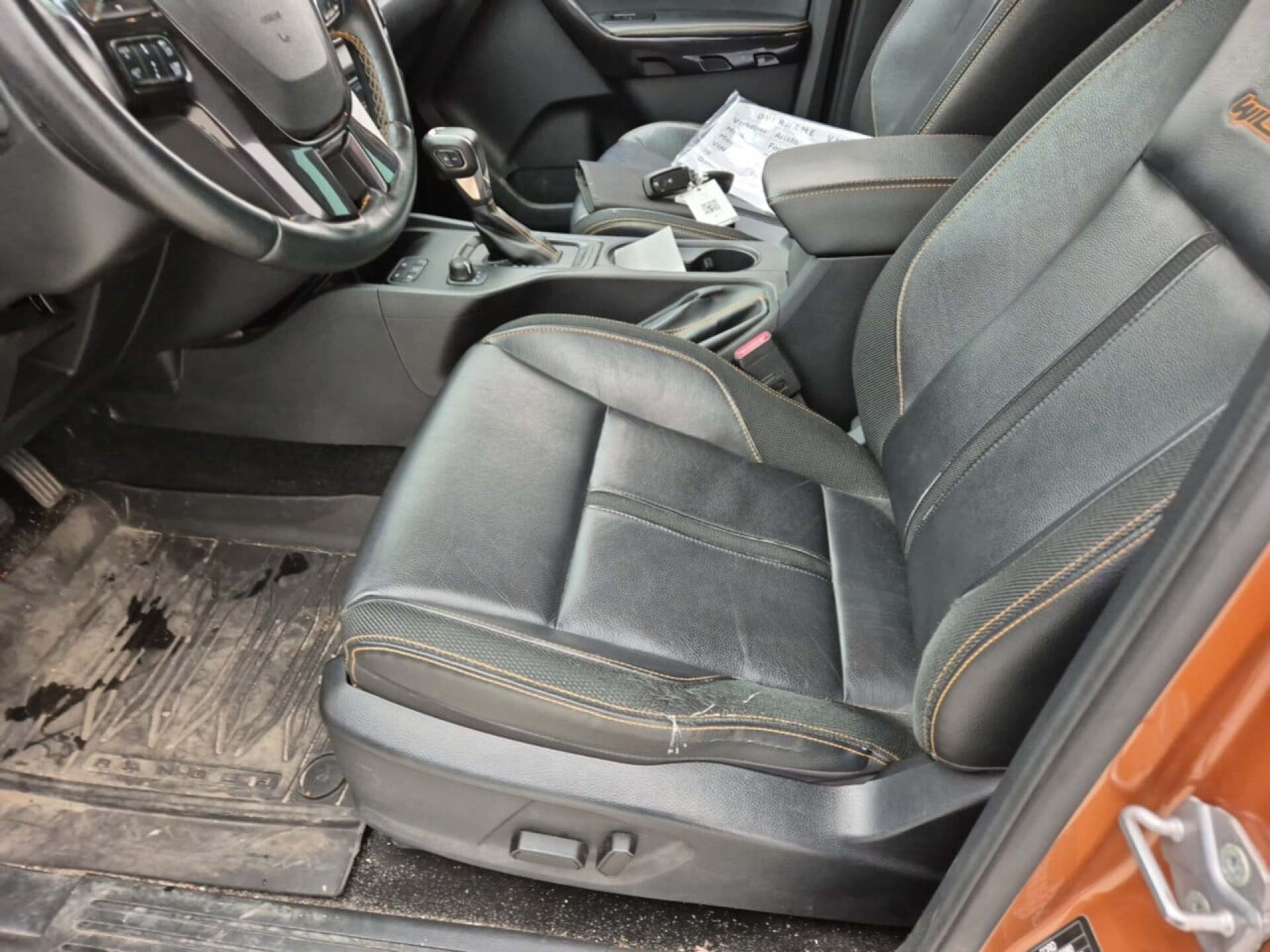 FORD RANGER 2.0BIT 4X4 D-CAB WILDTRAK AUT photo