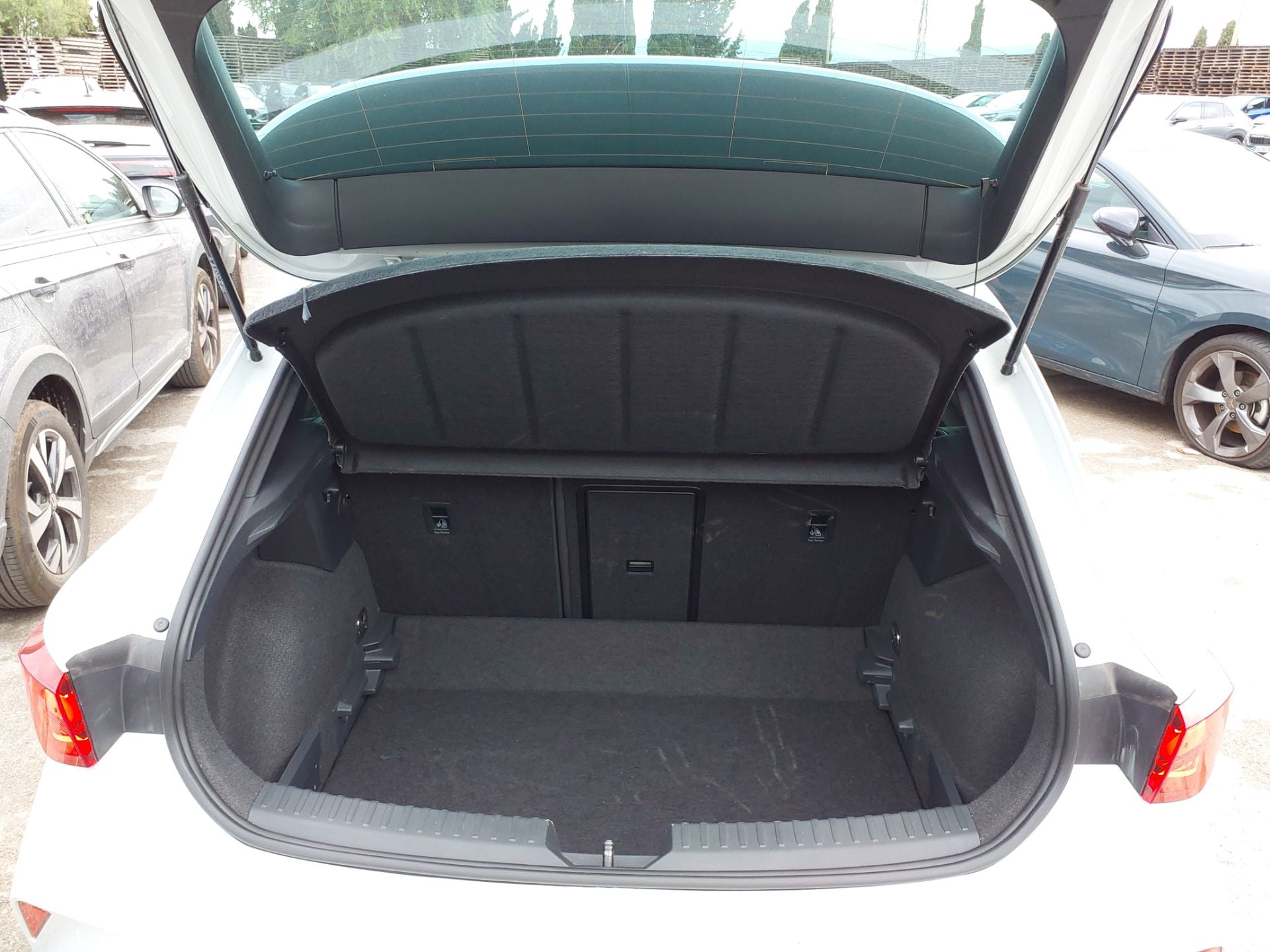 CUPRA Leon 5P 1.5 eTSI S&S 150cv manual  photo