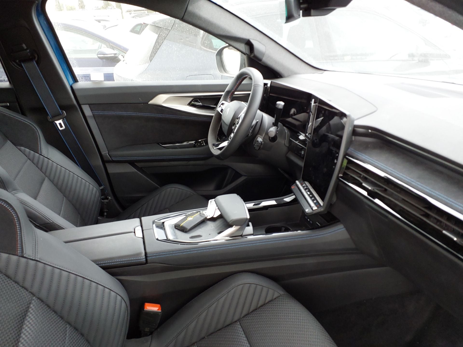 RENAULT AUSTRAL full hybrid E-Tech 200 (147kW)  Espirit Alpine (Winterpack) photo