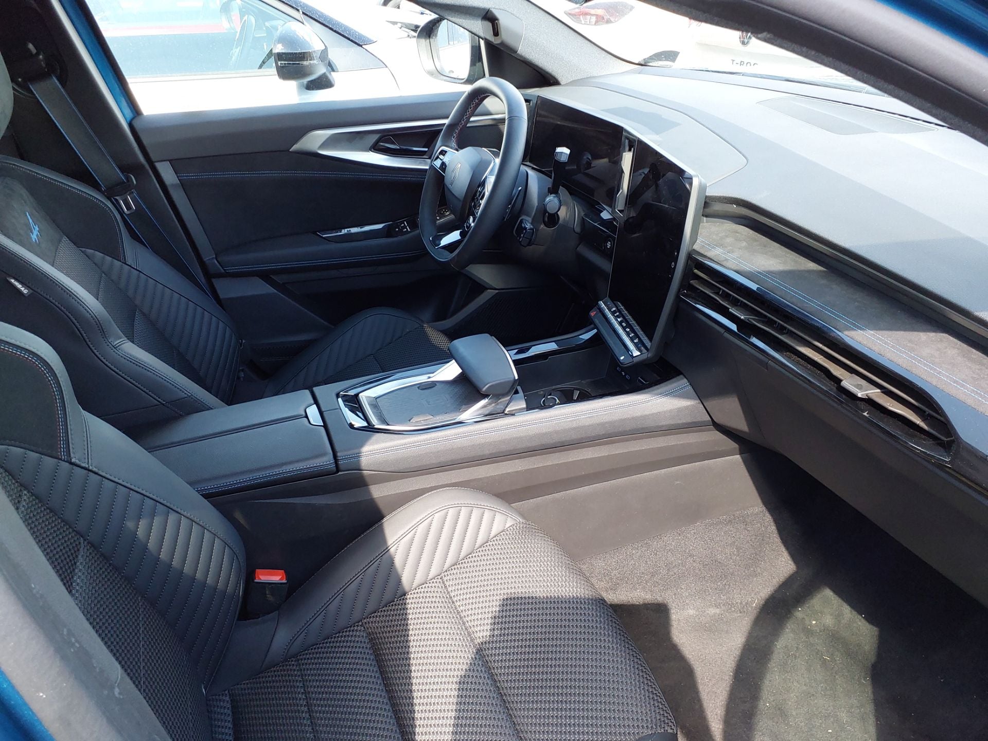 RENAULT AUSTRAL full hybrid E-Tech 200 (147kW)  Espirit Alpine (Winterpack) photo