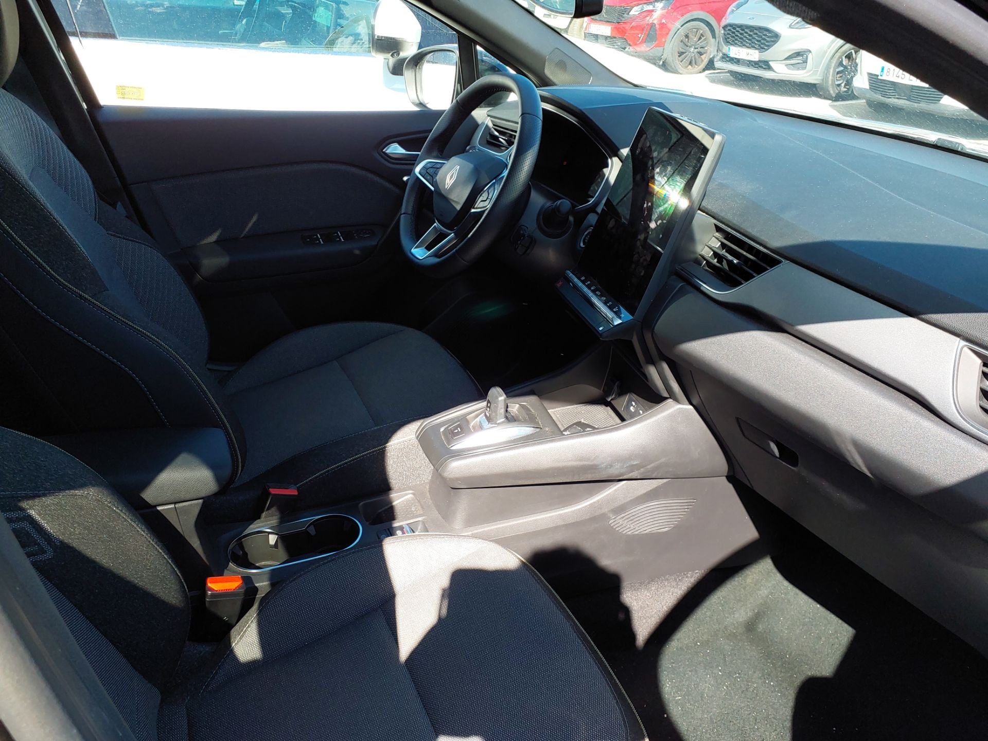 RENAULT Captur  full hybrid E Tech 117kW 160cv Techno photo